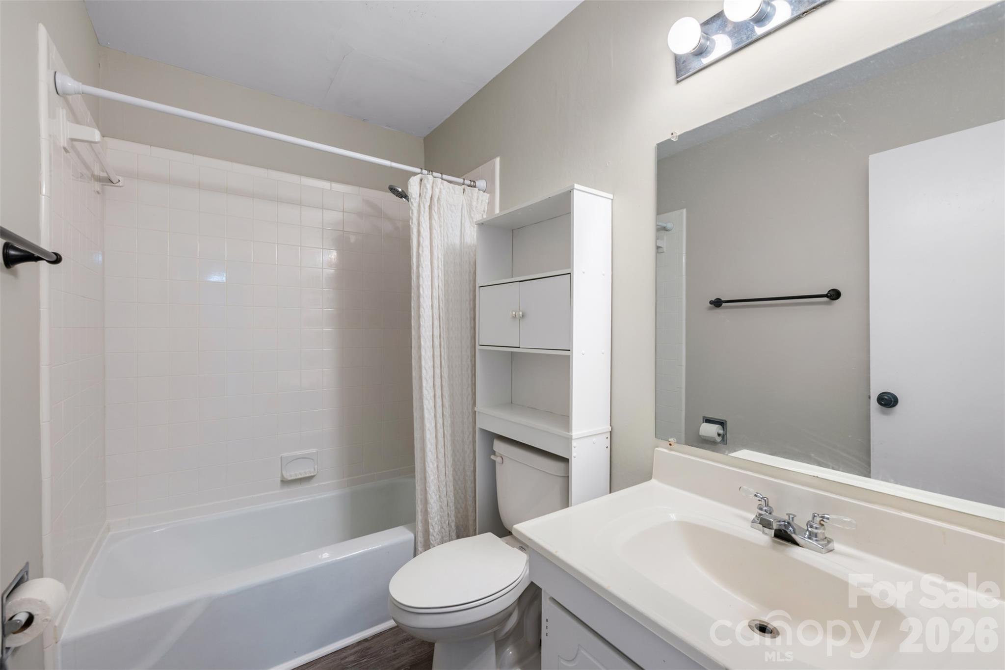 4615 Coronado Drive Property Photo 14