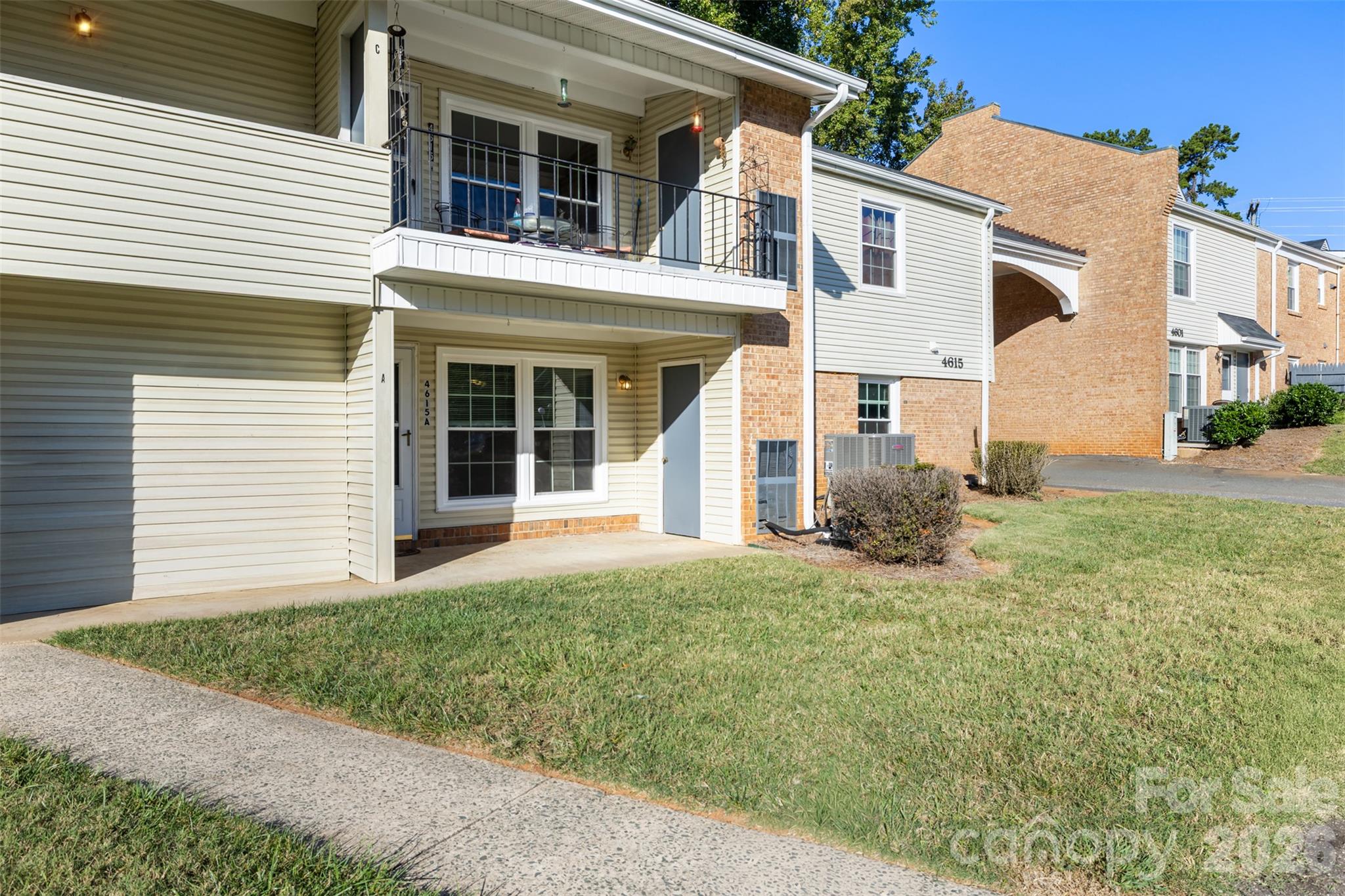 4615 Coronado Drive Property Photo 18