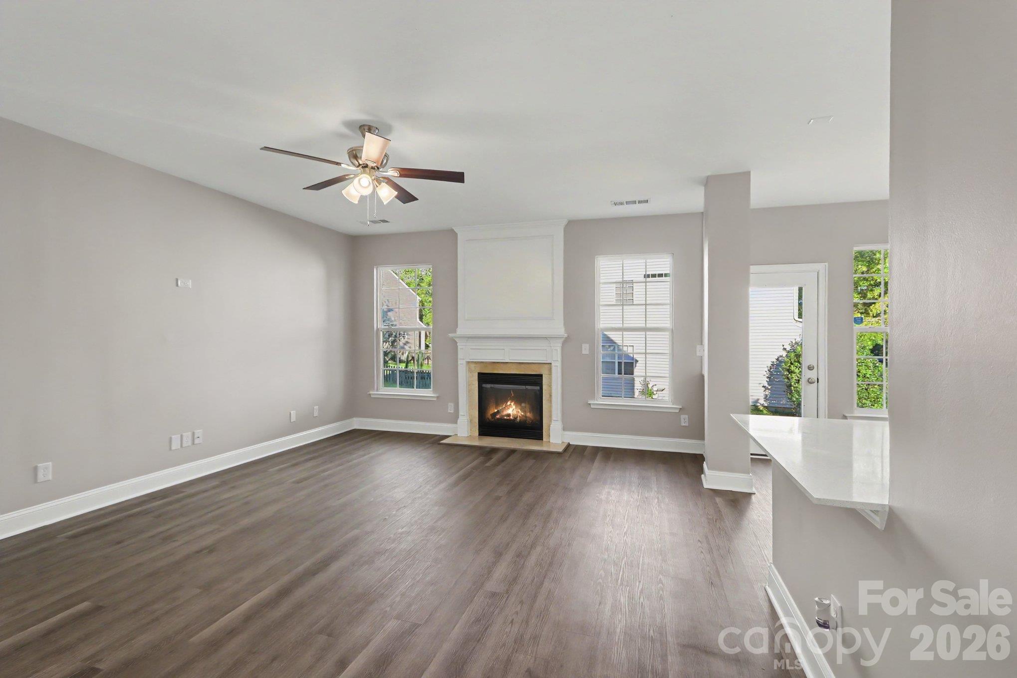4059 Houldsworth Drive Property Photo 3