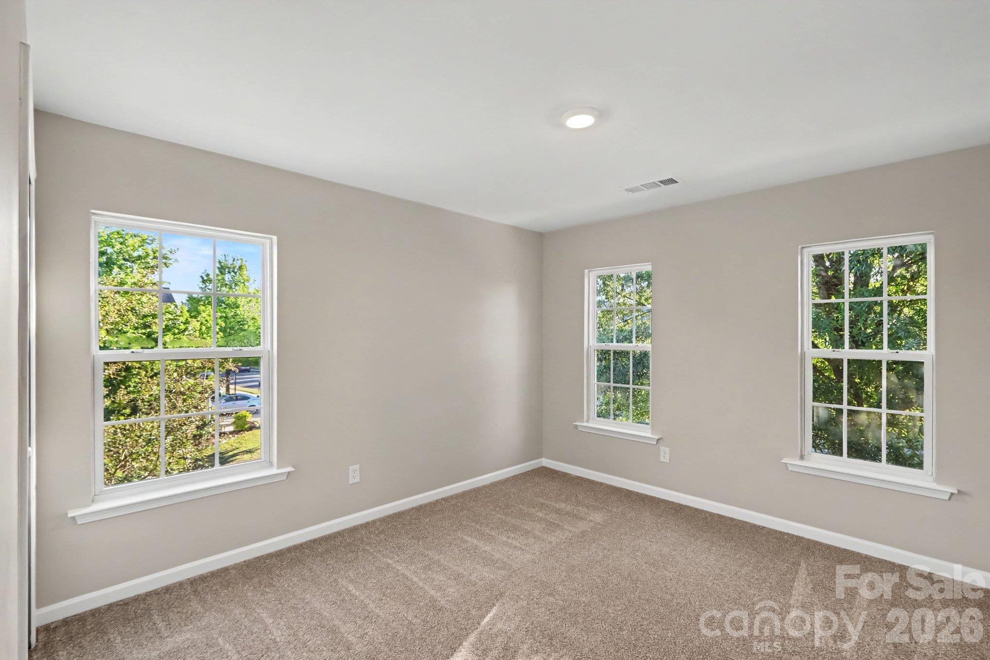 4059 Houldsworth Drive Property Photo 16