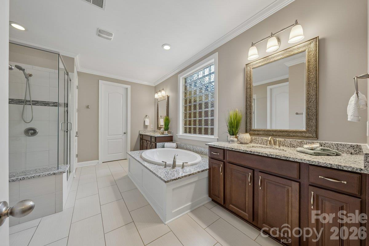 7123 Yellowhorn Trail Property Photo 24