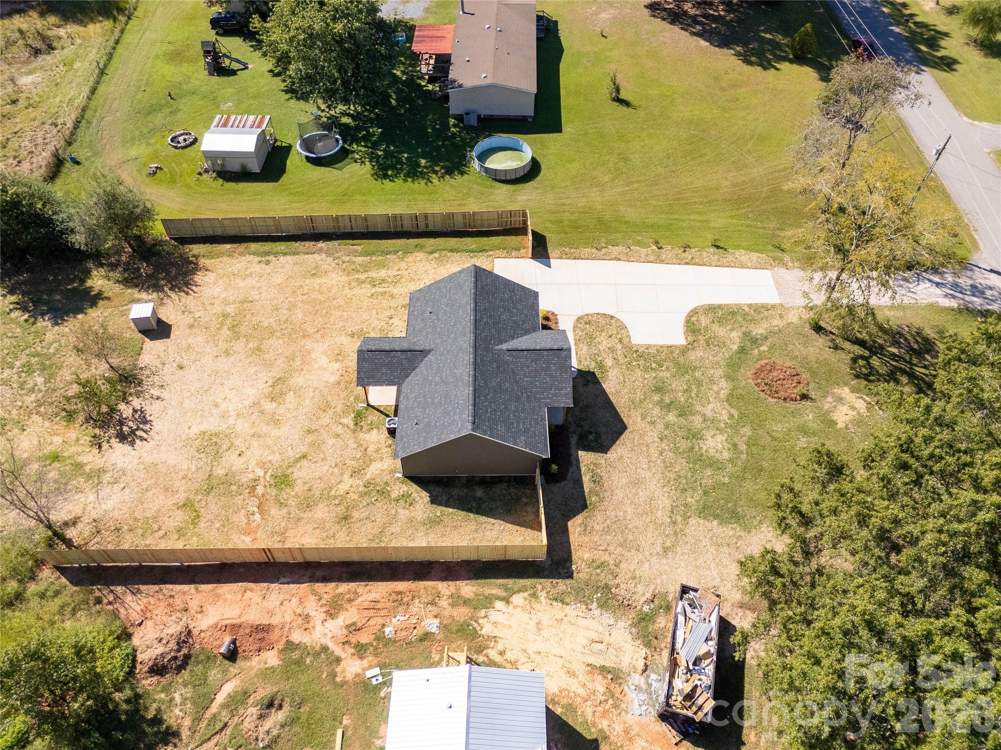 1692 Molly Circle Property Photo 37
