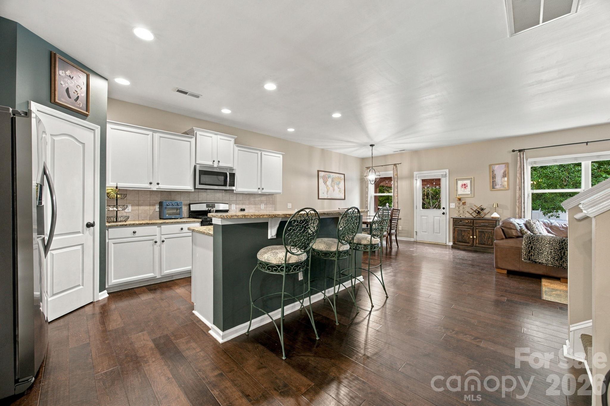 8815 Balsam Bay Road Property Photo 7