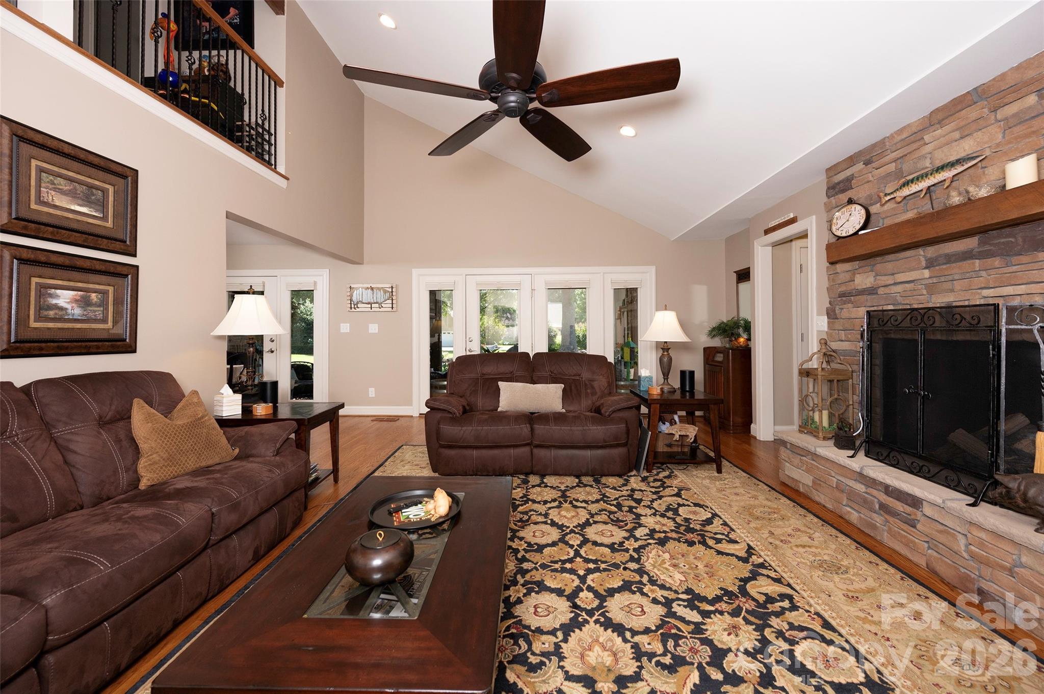 109 Holly Circle Property Photo 10