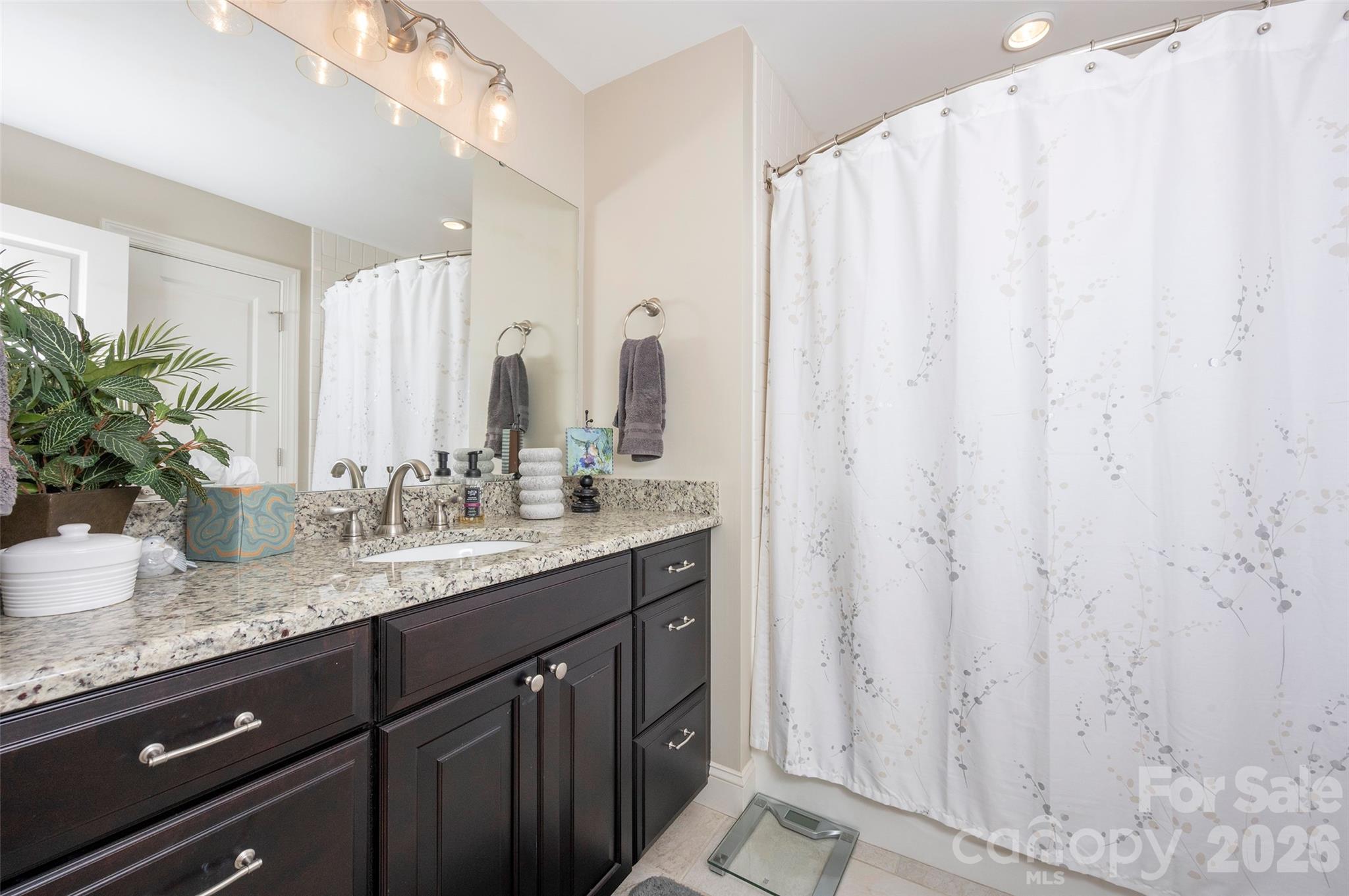 109 Holly Circle Property Photo 24