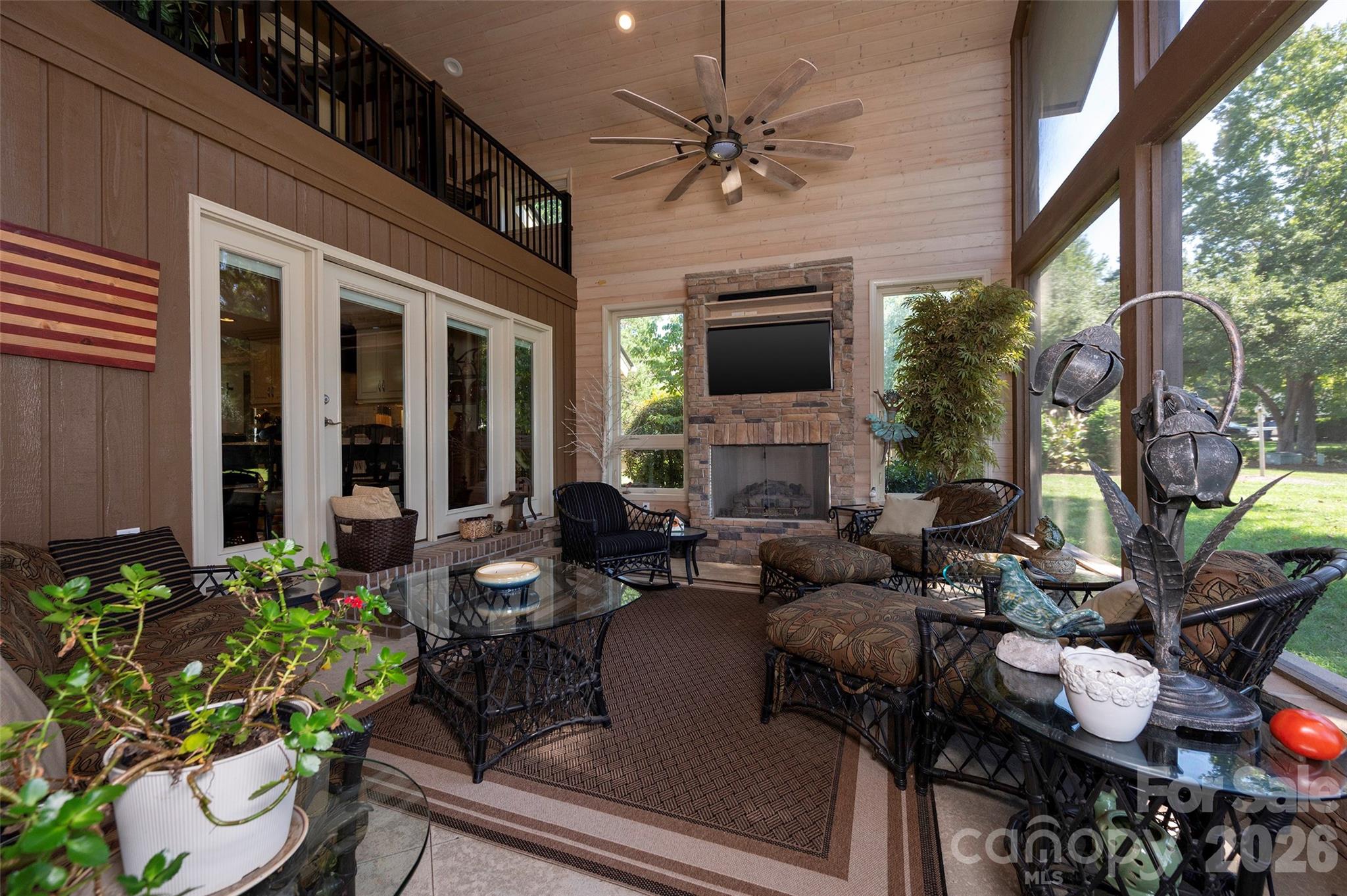 109 Holly Circle Property Photo 36