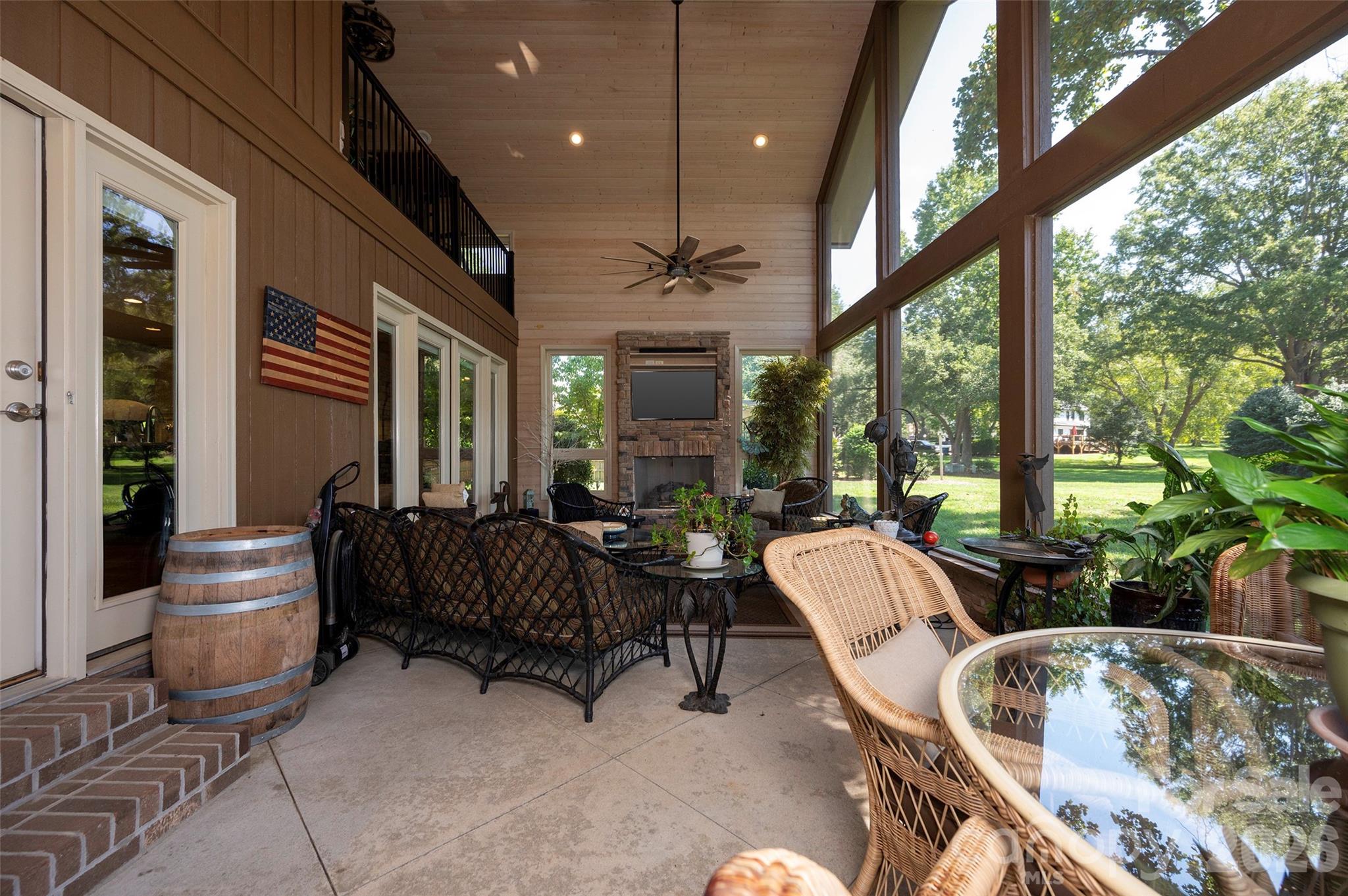 109 Holly Circle Property Photo 37
