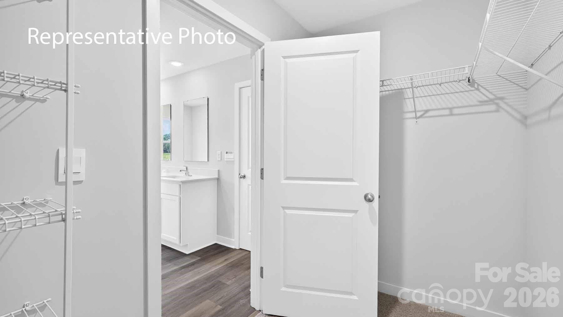 409 Blackpool Court Property Photo 23