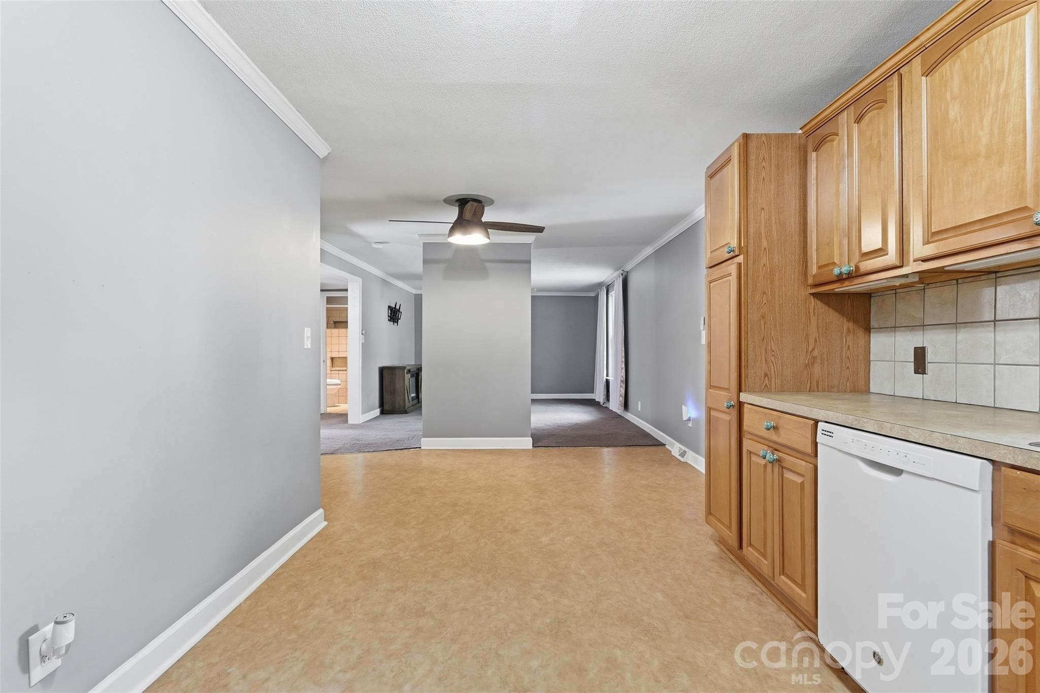 140 Aikman Avenue Property Photo 9