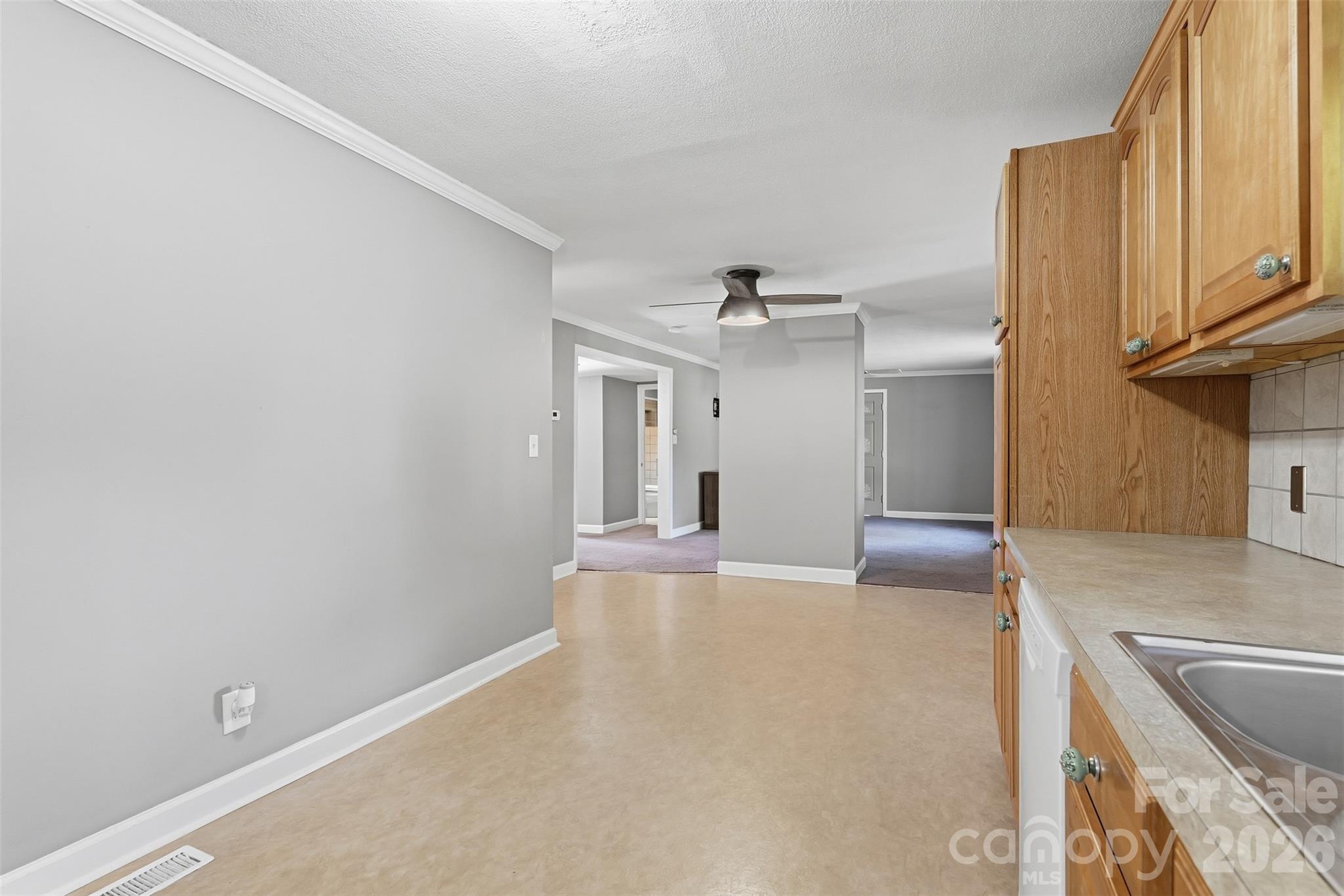 140 Aikman Avenue Property Photo 14