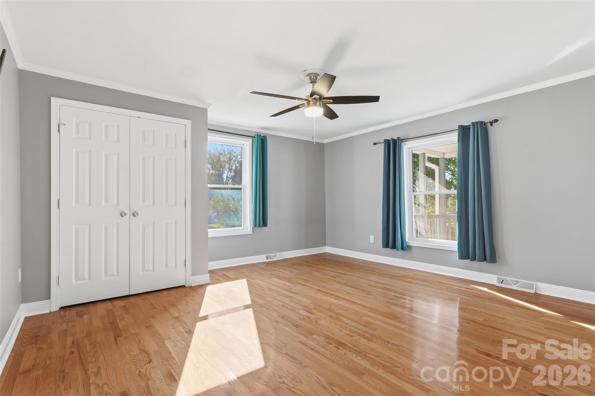 140 Aikman Avenue Property Photo 23