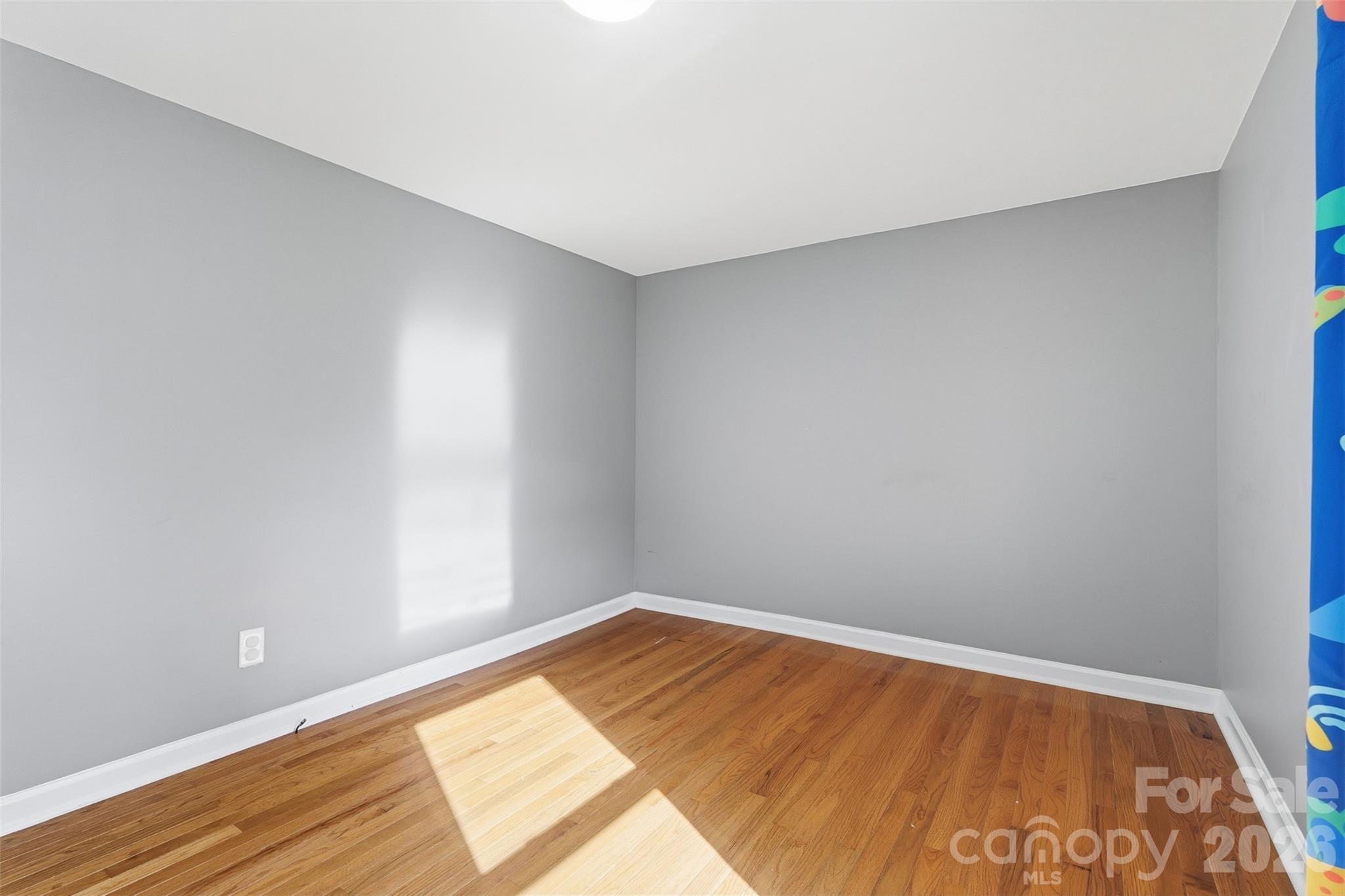 140 Aikman Avenue Property Photo 30