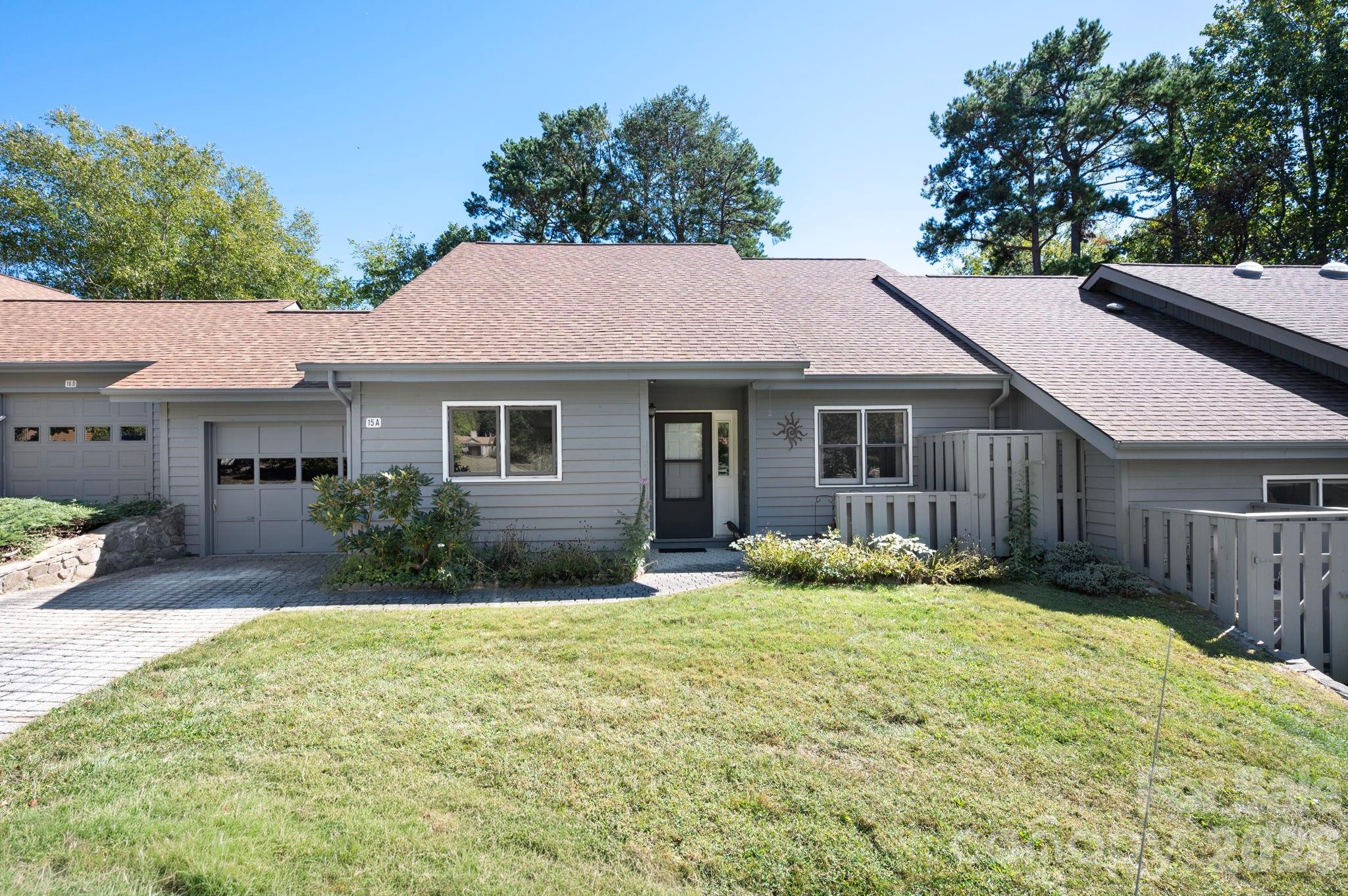 15a Windflower Court Property Photo 1
