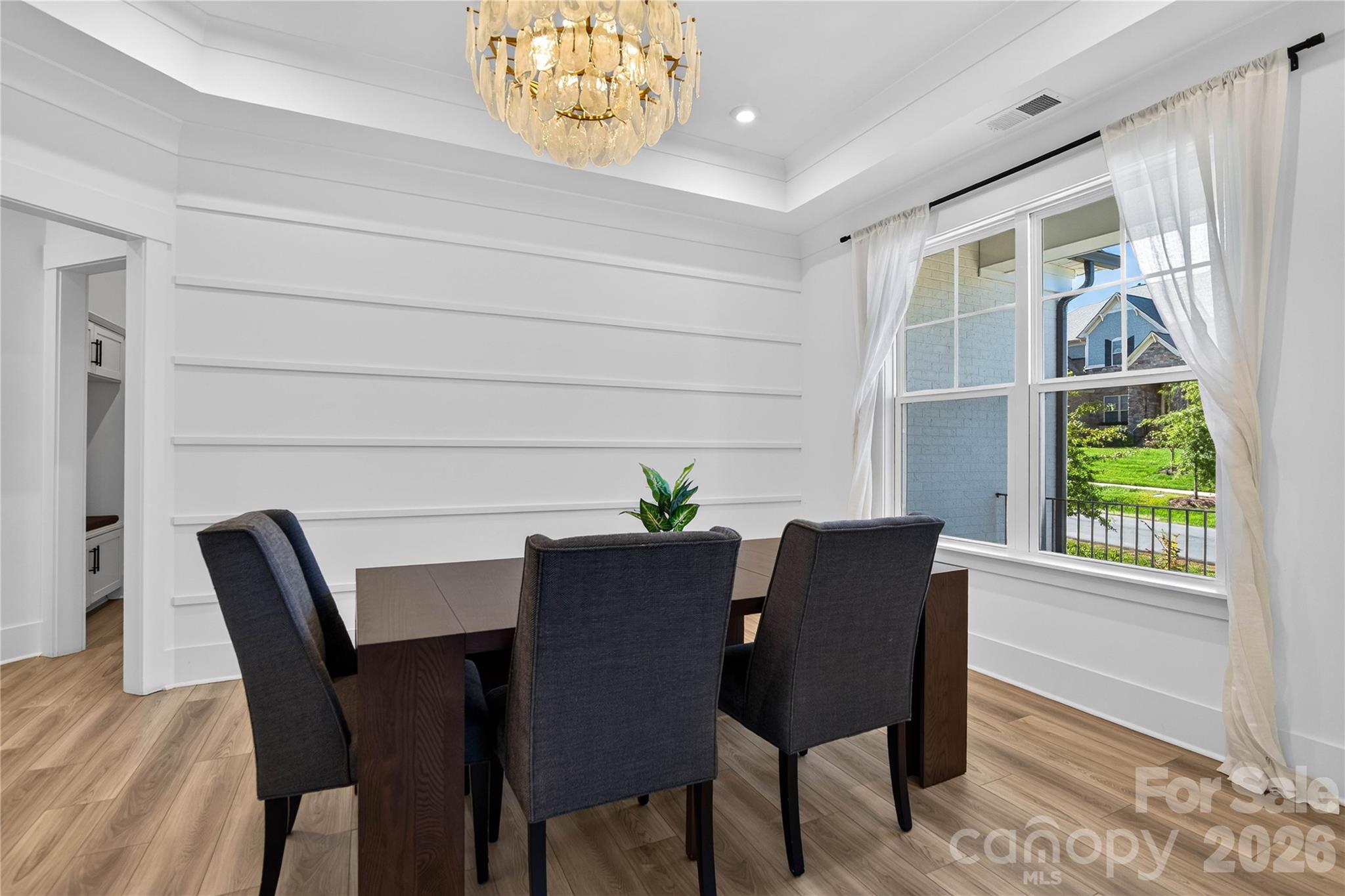 1216 Glade Arch Lane Property Photo 6