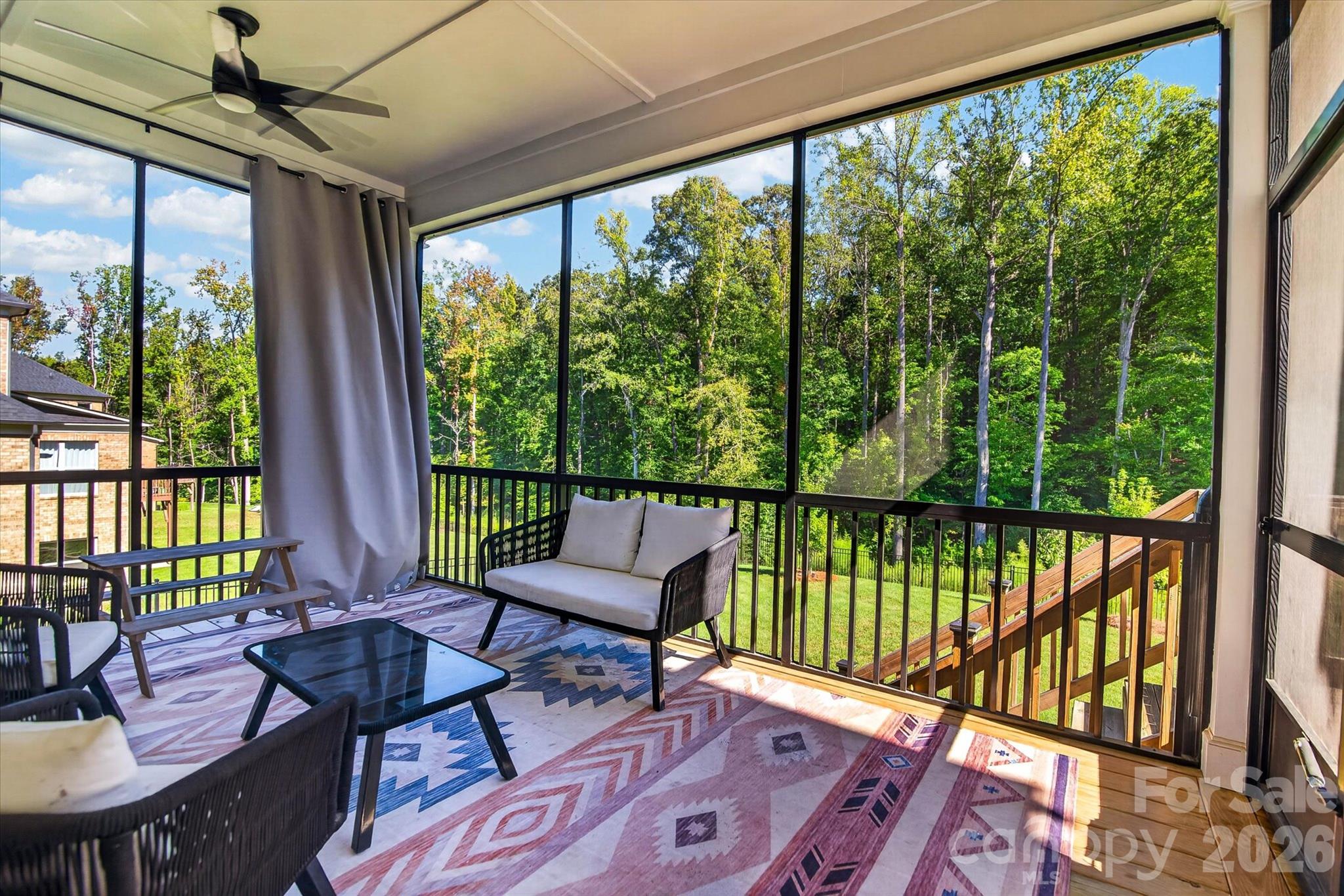 1216 Glade Arch Lane Property Photo 28