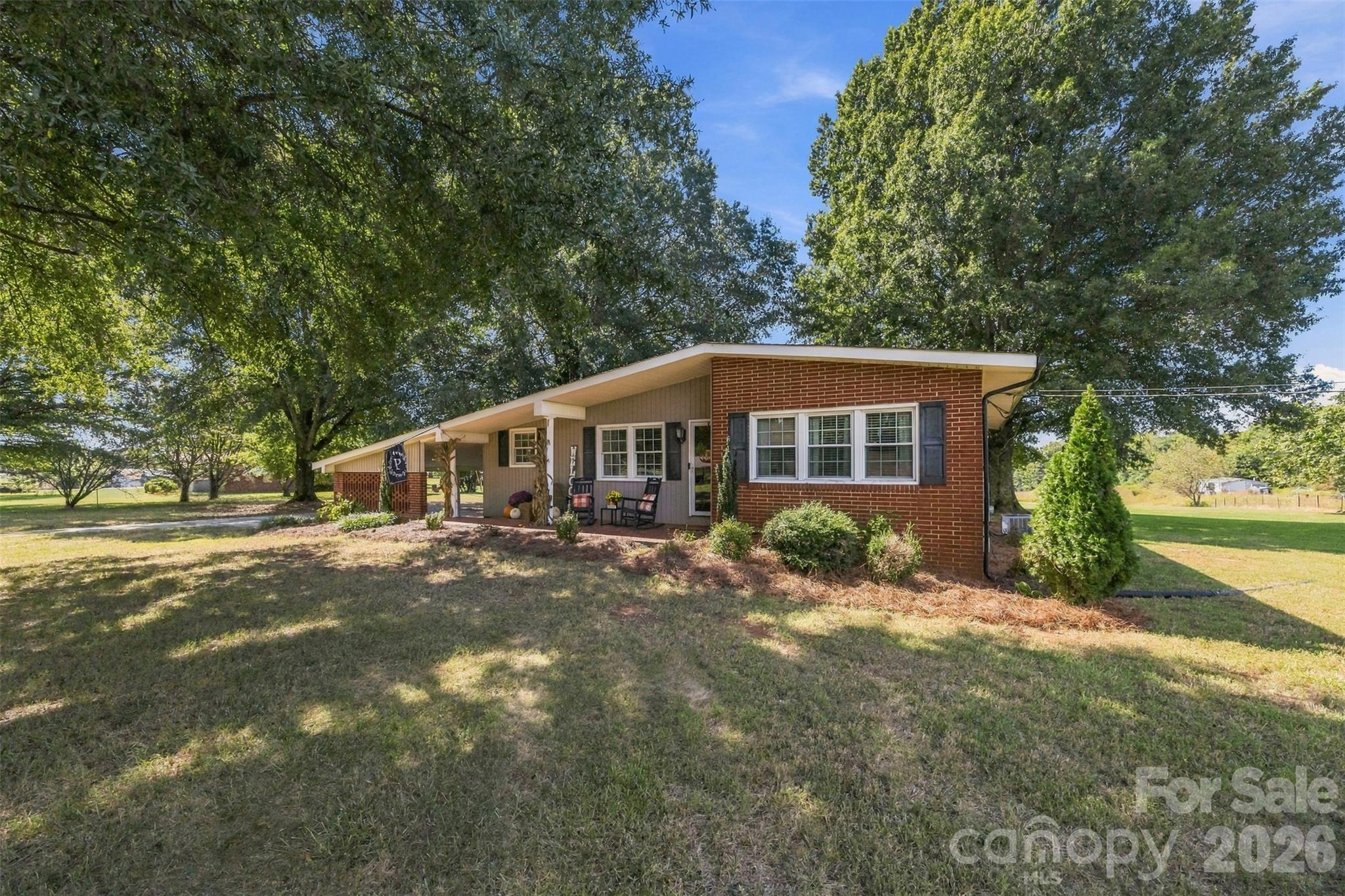 1691 Cat Square Road Property Photo 1