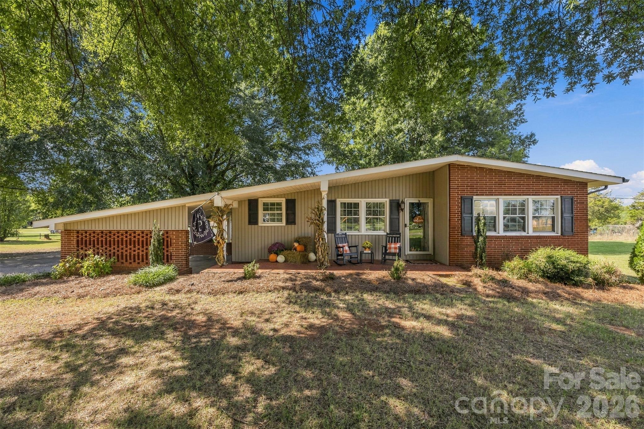 1691 Cat Square Road Property Photo 2