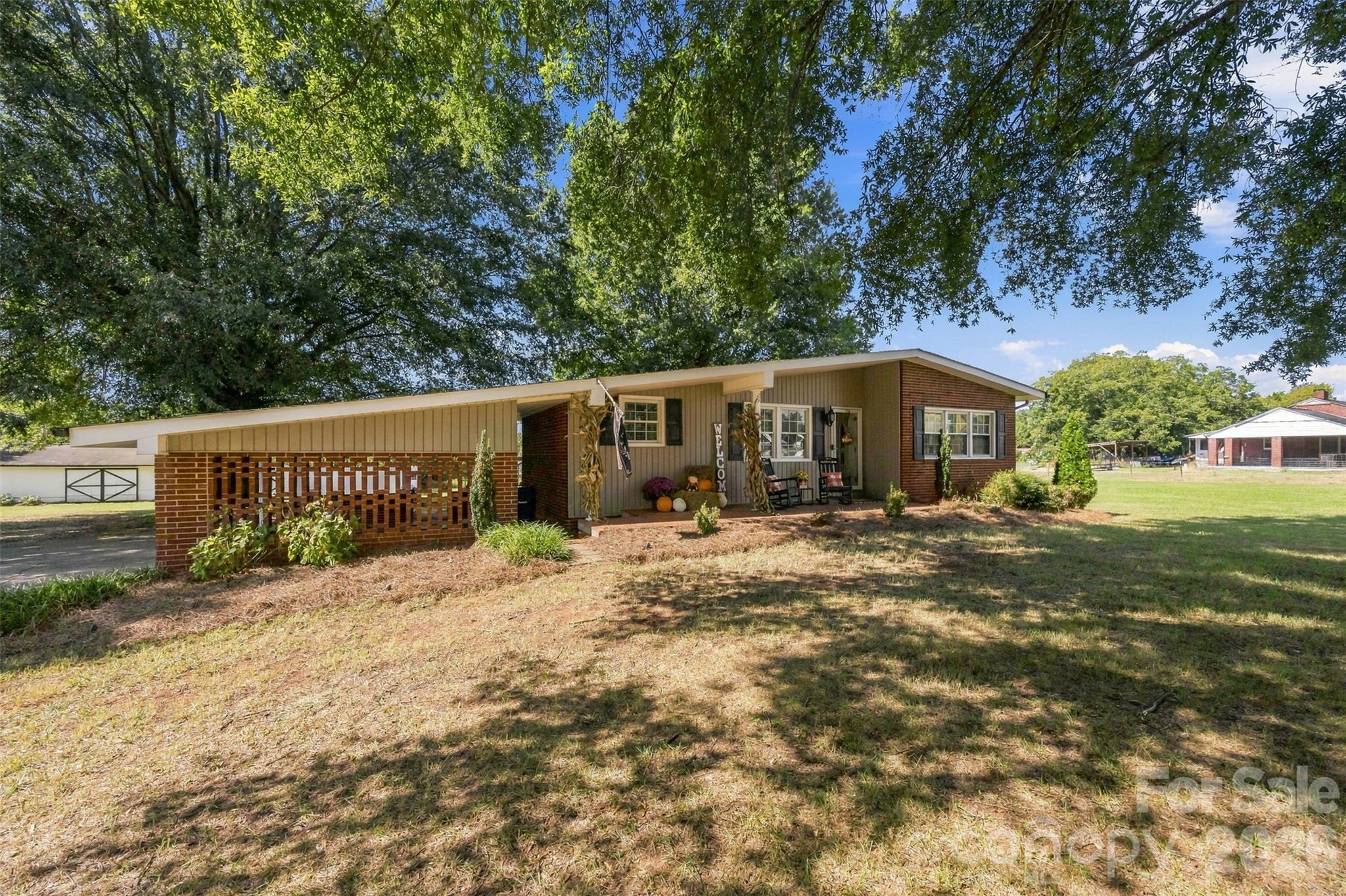 1691 Cat Square Road Property Photo 5