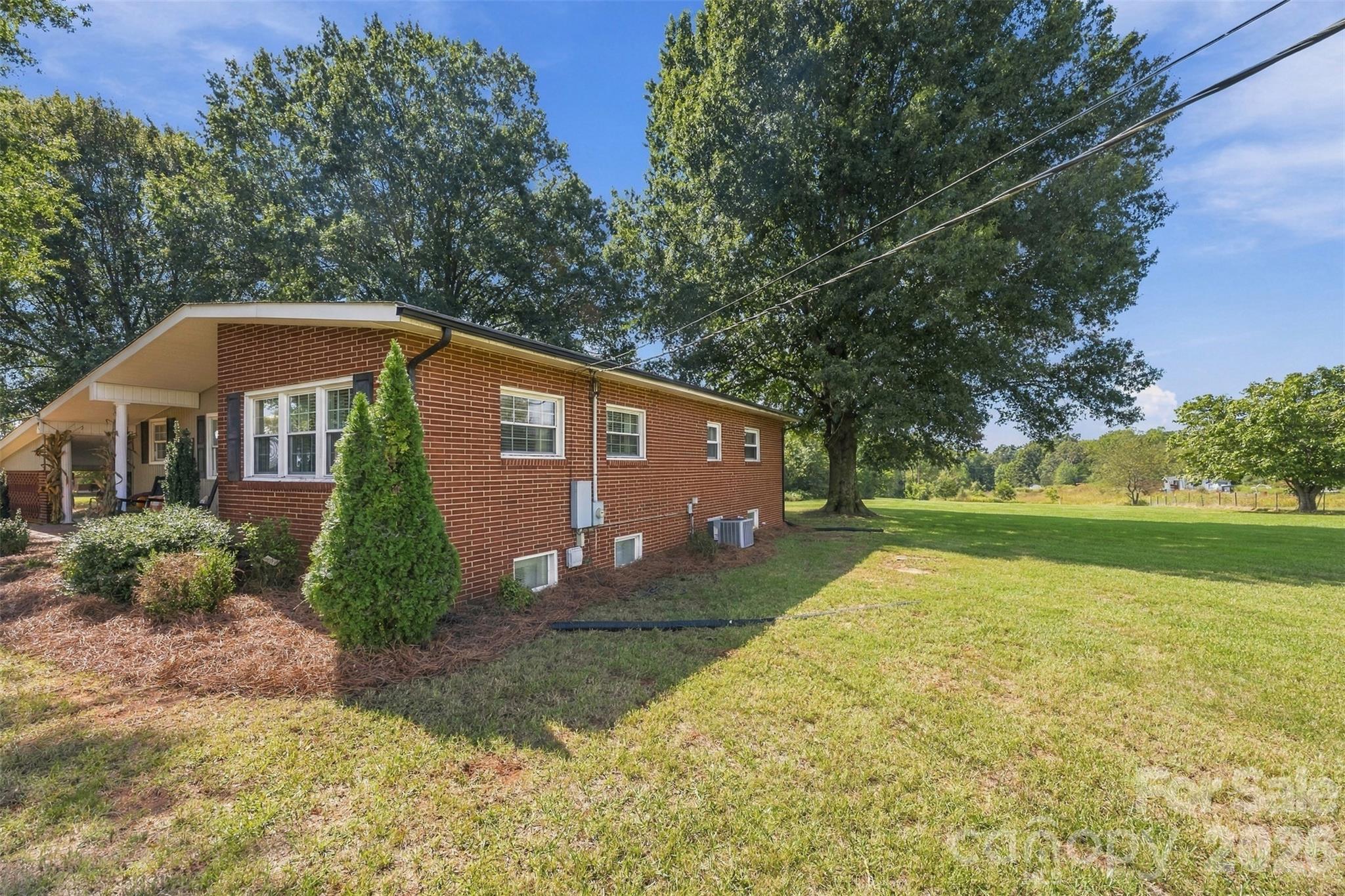 1691 Cat Square Road Property Photo 7