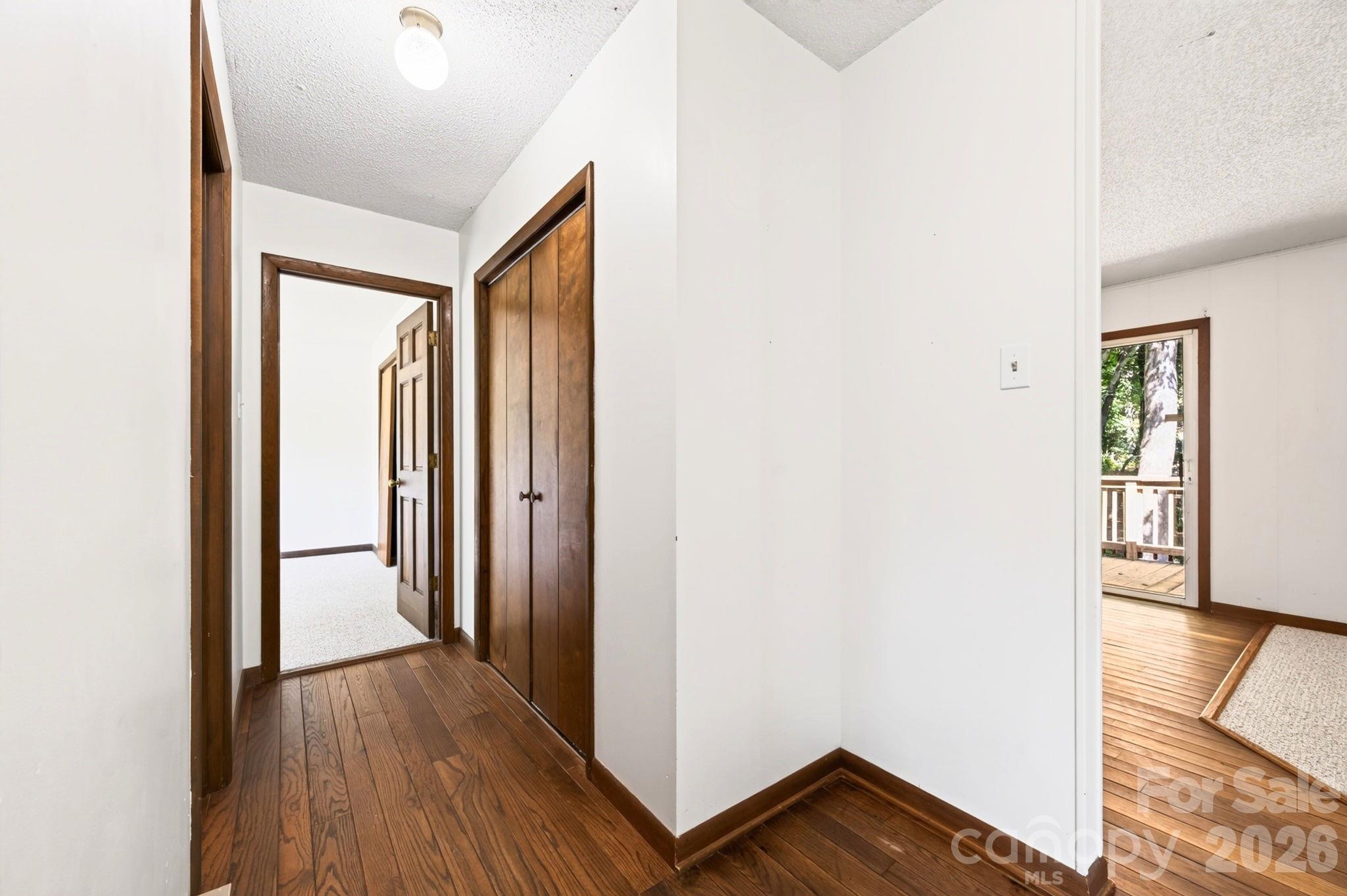 340 Genesis Circle Property Photo 3