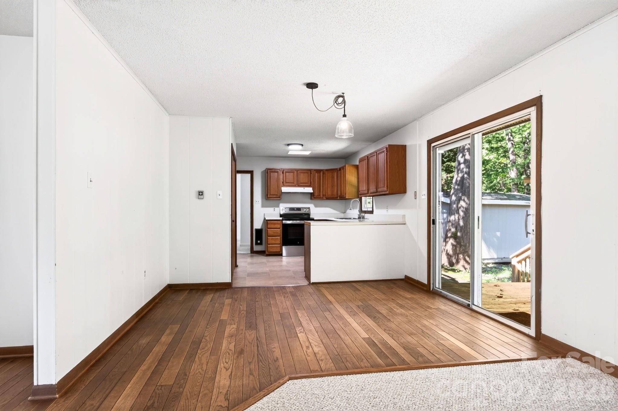 340 Genesis Circle Property Photo 10