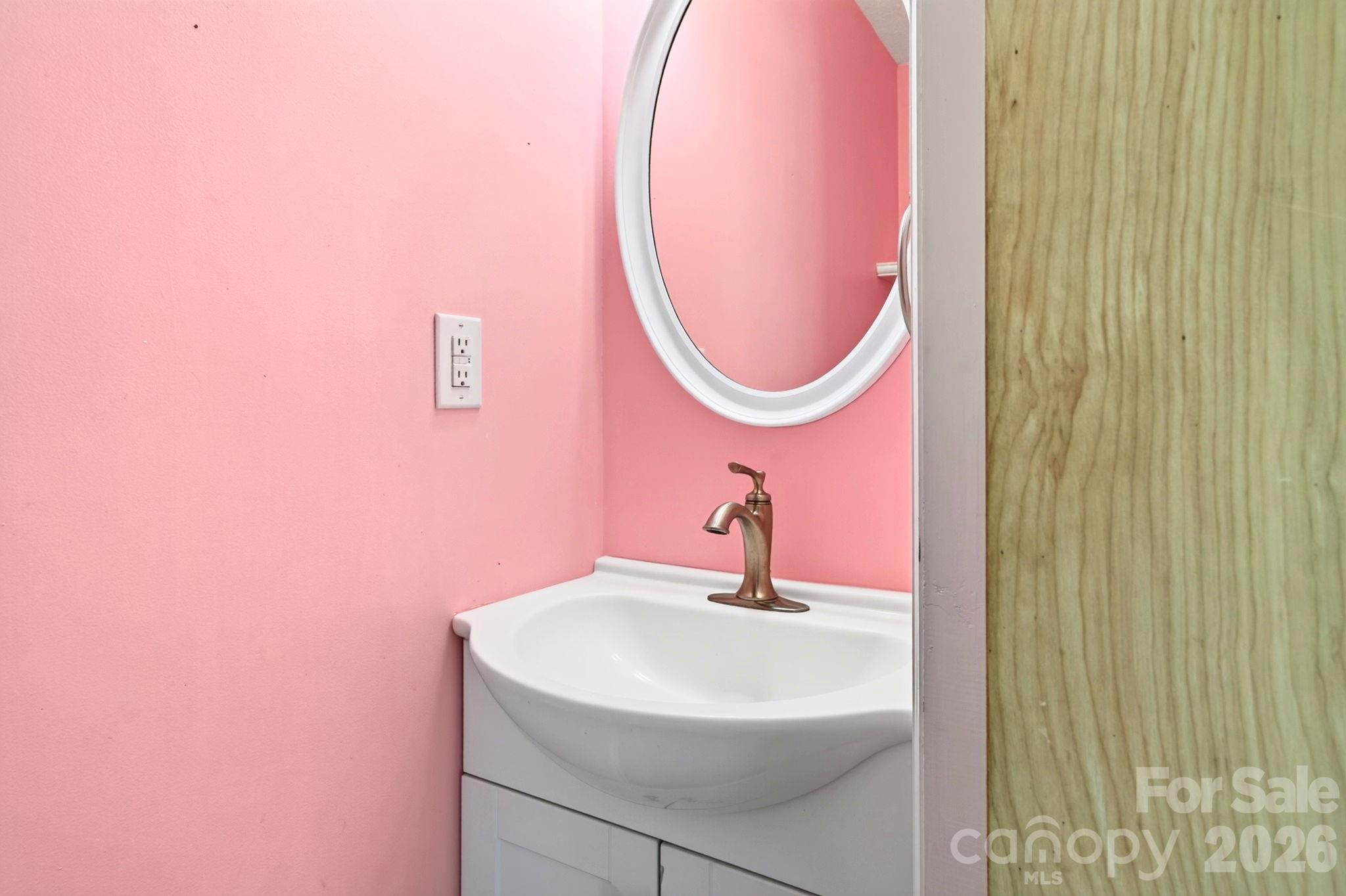 340 Genesis Circle Property Photo 28