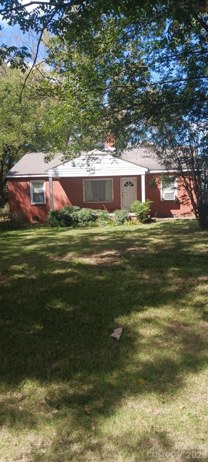 6710 Lancaster Highway Property Photo 1