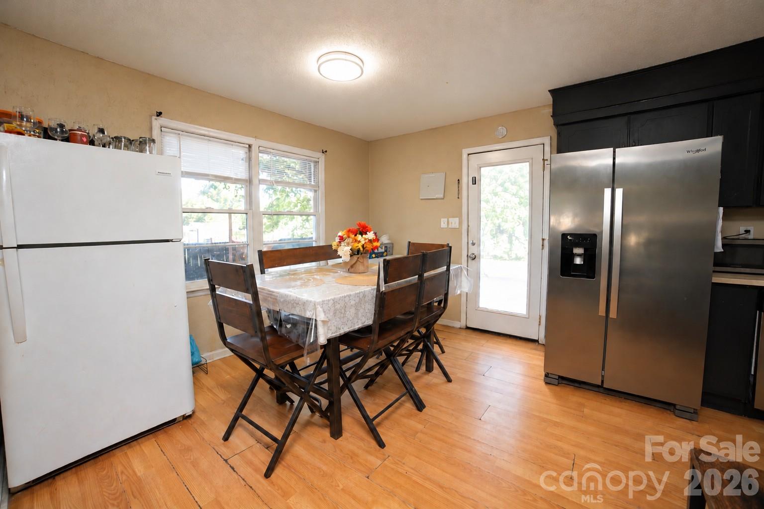 712 Edgehill Drive Property Photo 6