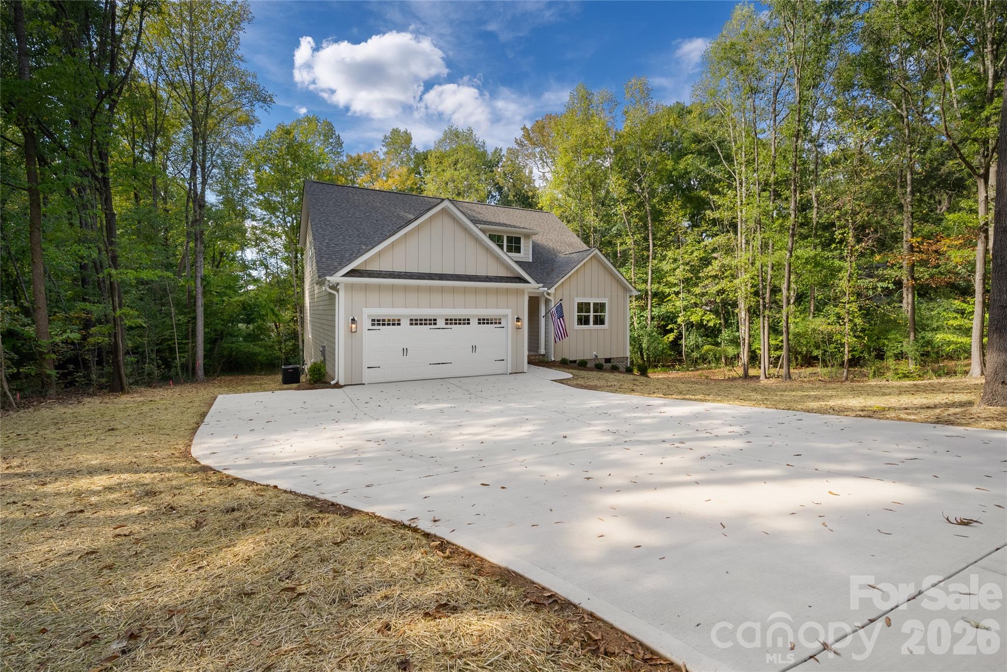 1716 Lake Lee Drive Property Photo 3