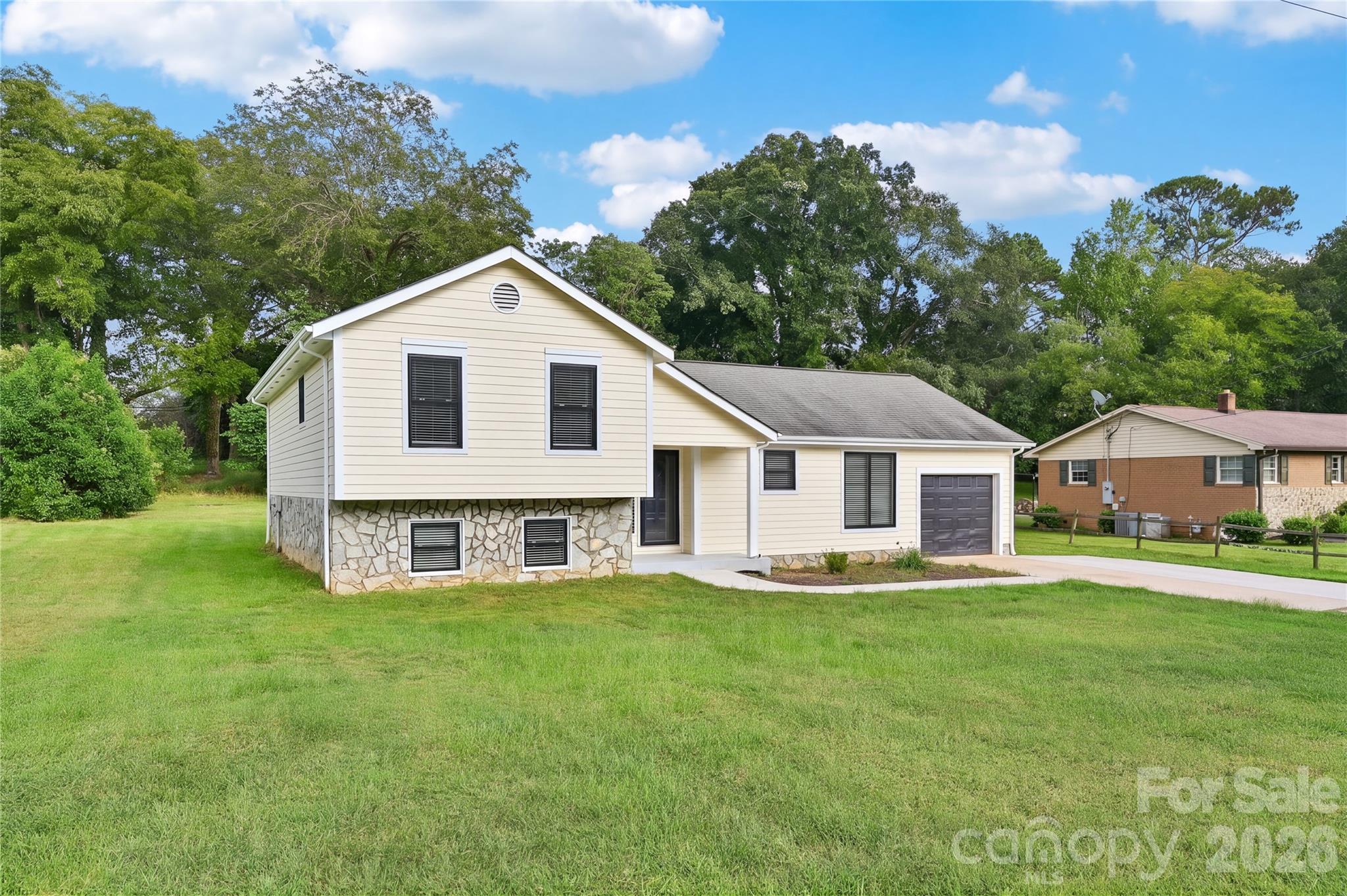 1106 Stanton Drive Property Photo 6