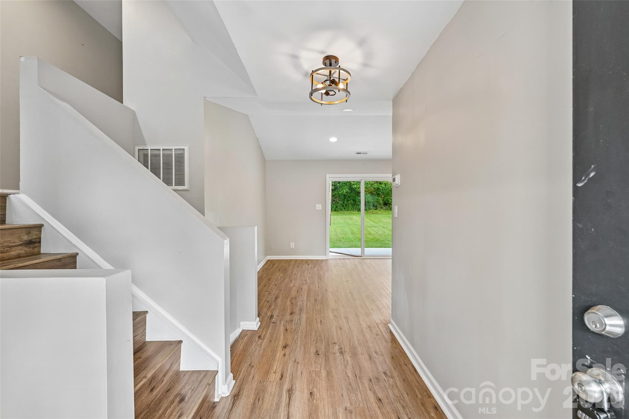 1106 Stanton Drive Property Photo 12