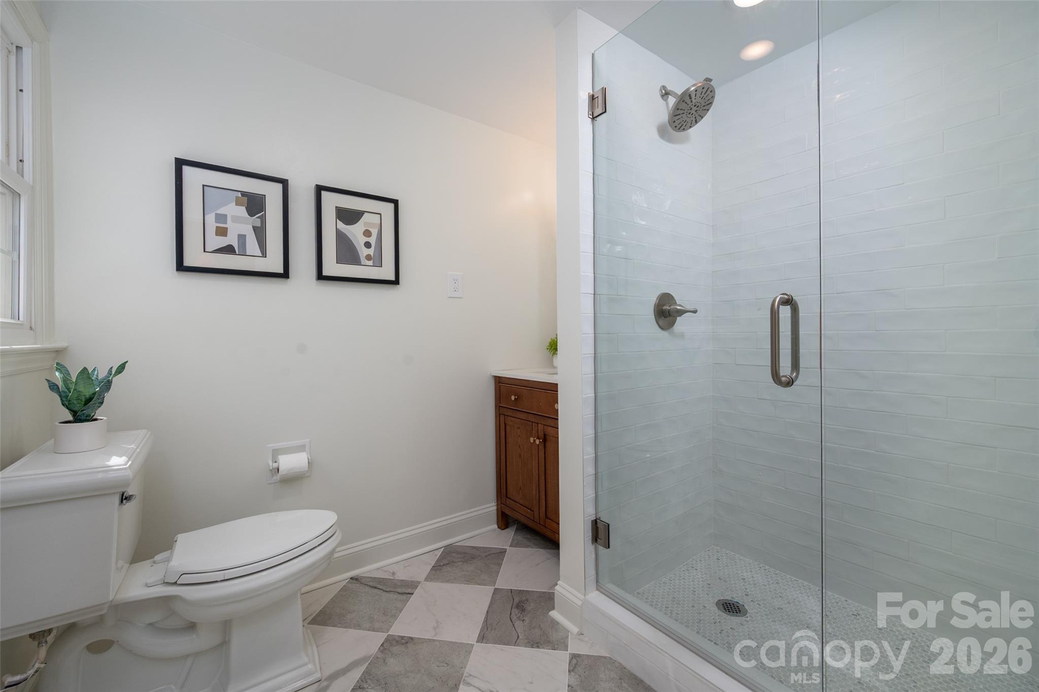 6929 Thorncliff Drive Property Photo 25