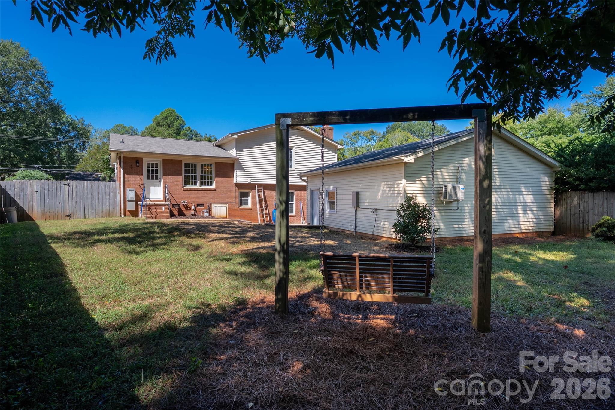 6929 Thorncliff Drive Property Photo 38