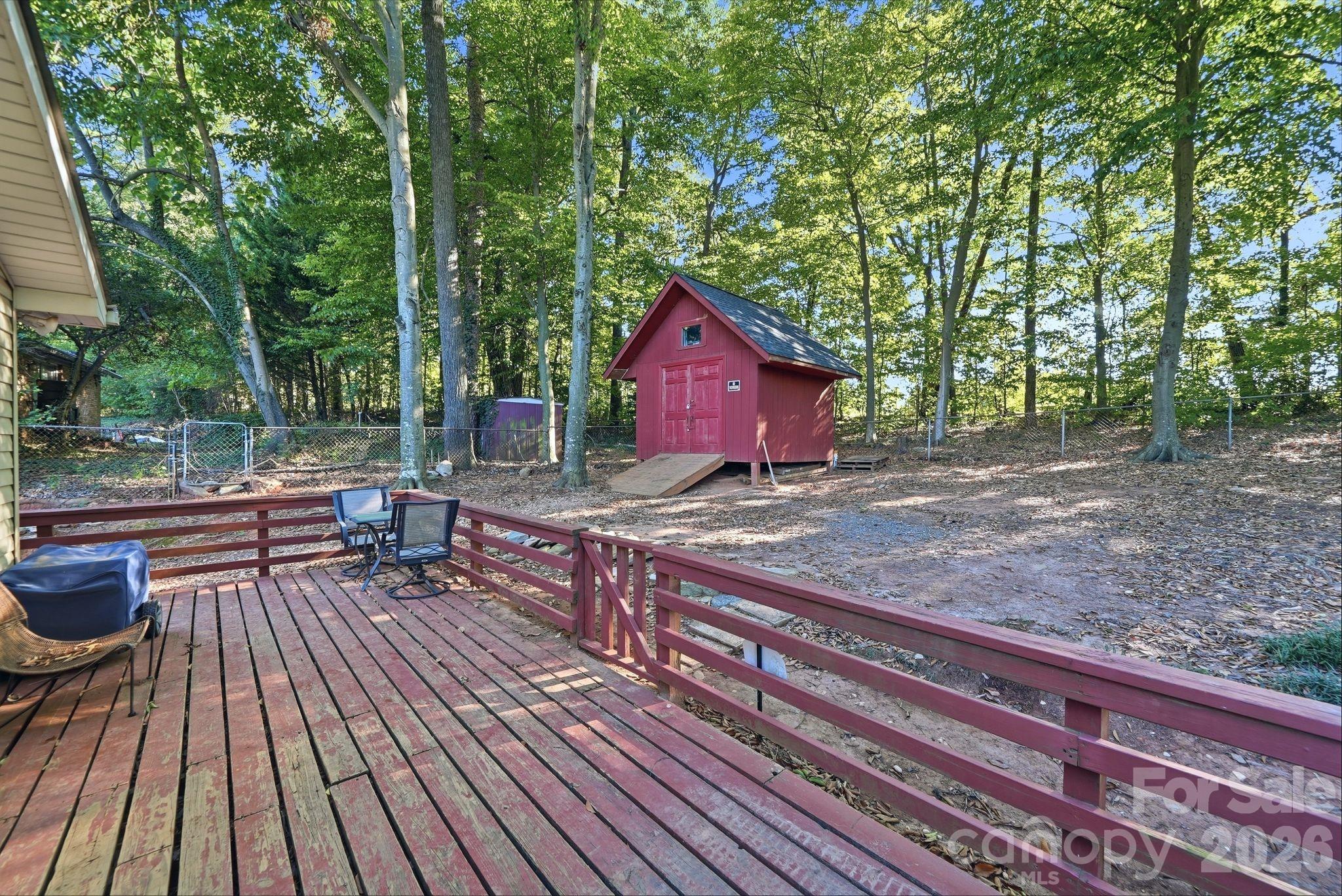 1524 Lanewood Place Property Photo 27