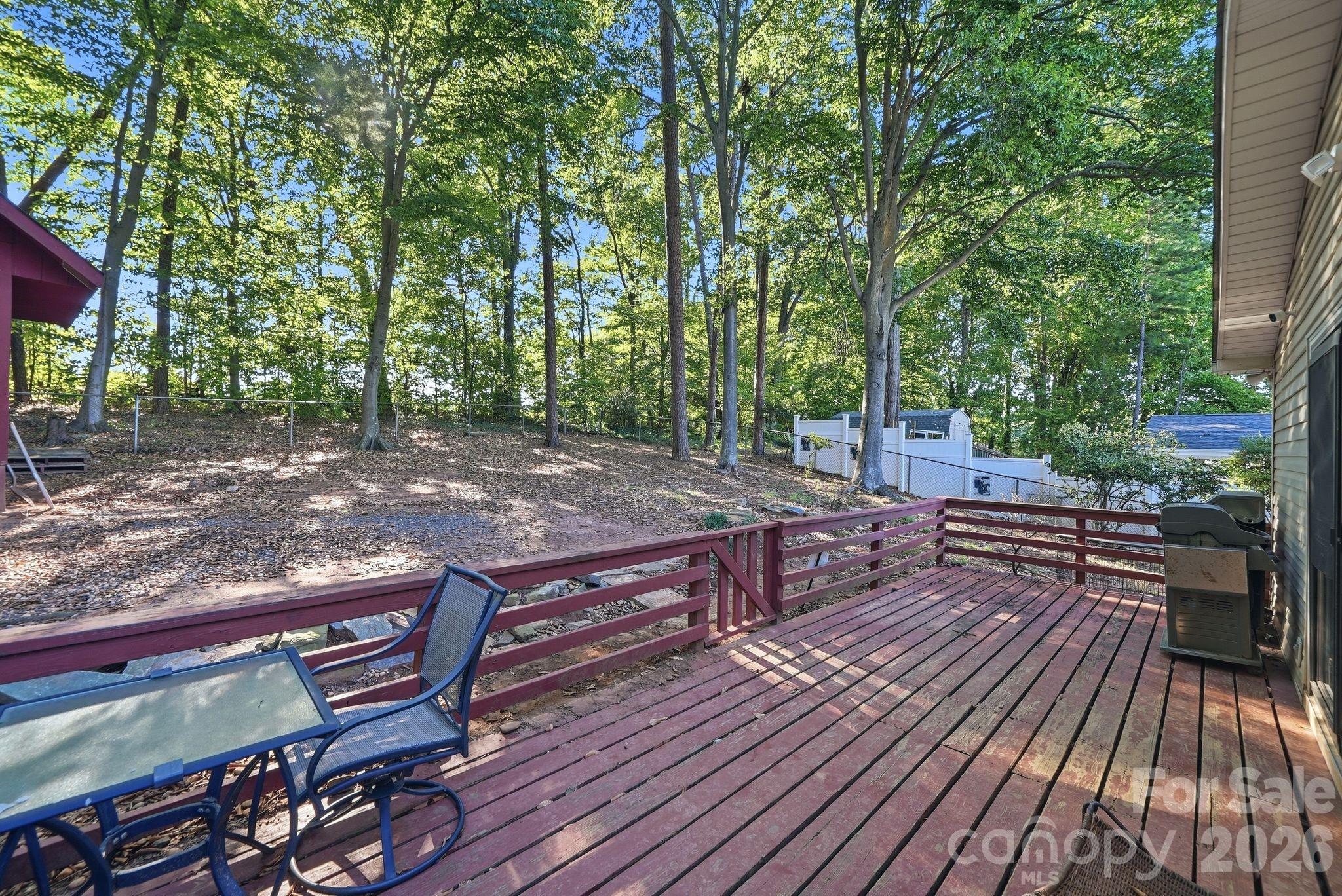 1524 Lanewood Place Property Photo 29