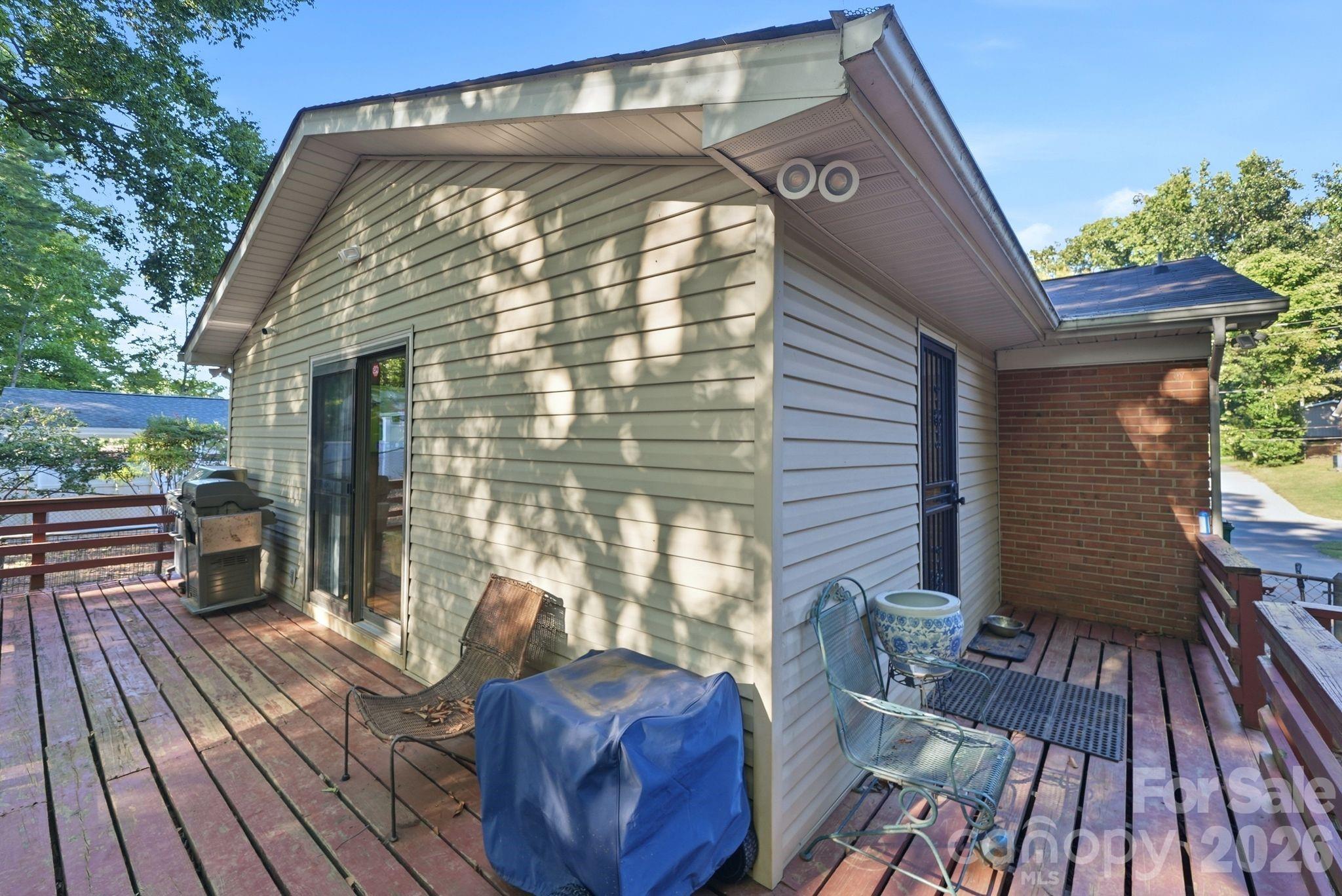 1524 Lanewood Place Property Photo 30
