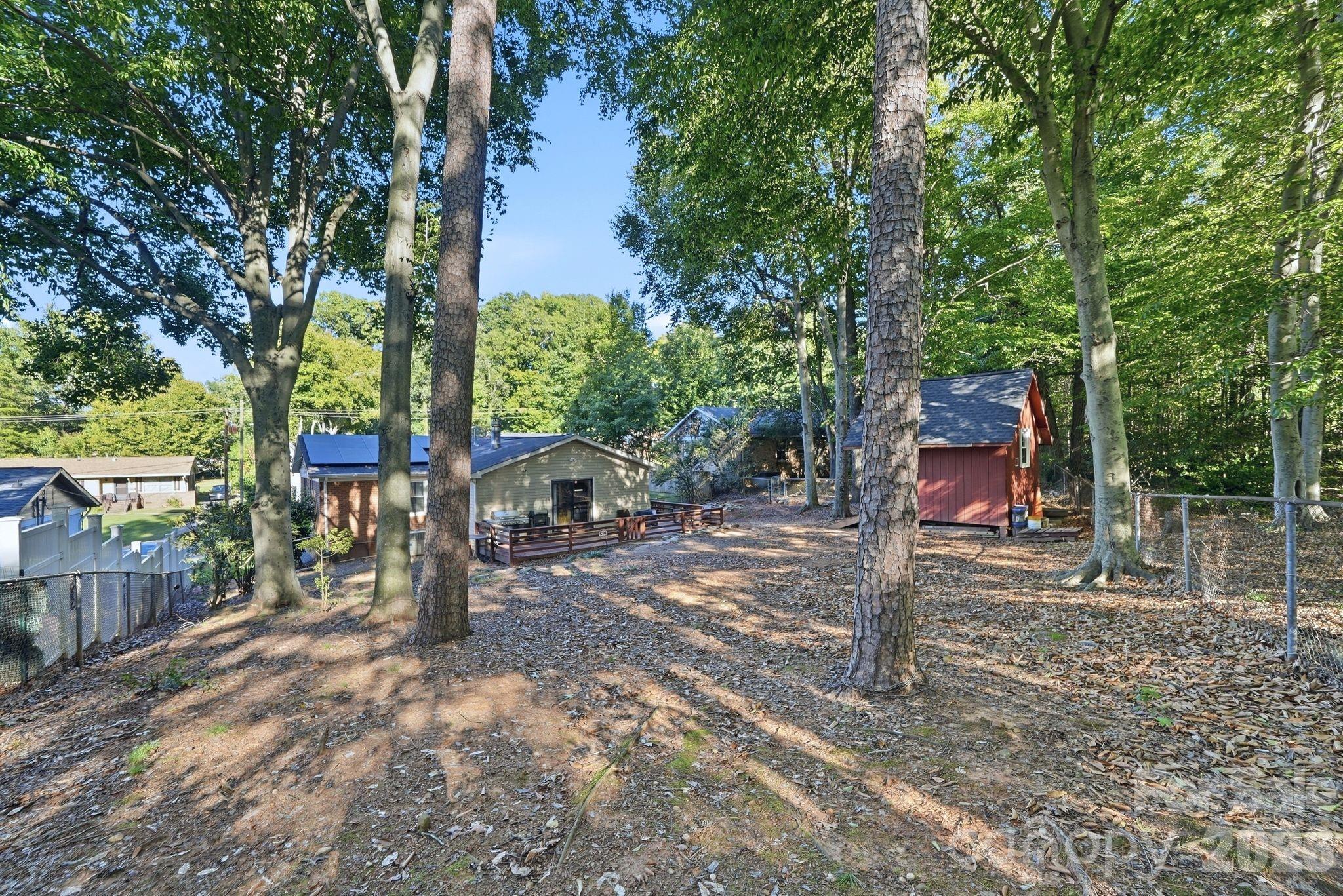 1524 Lanewood Place Property Photo 32