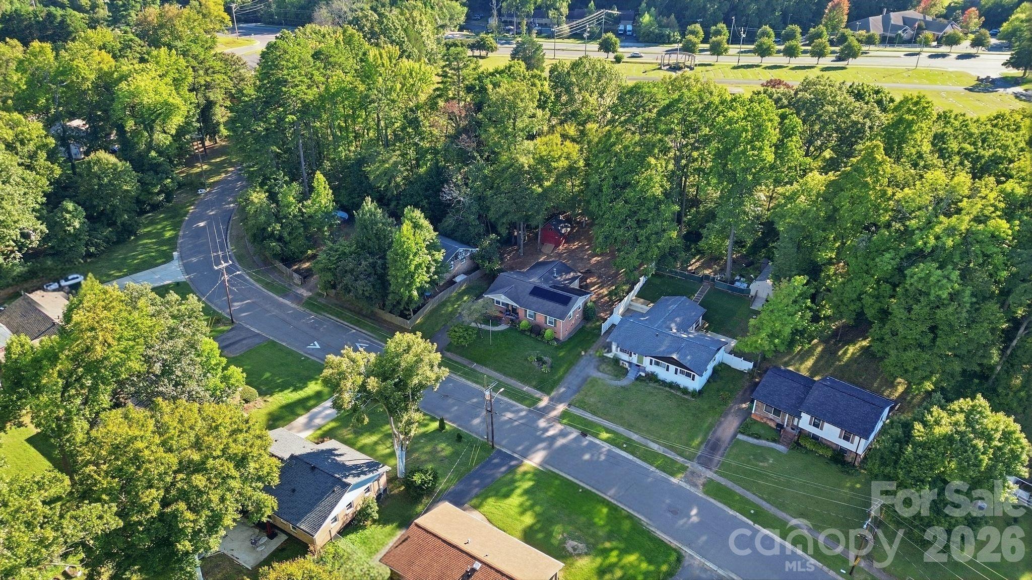 1524 Lanewood Place Property Photo 37