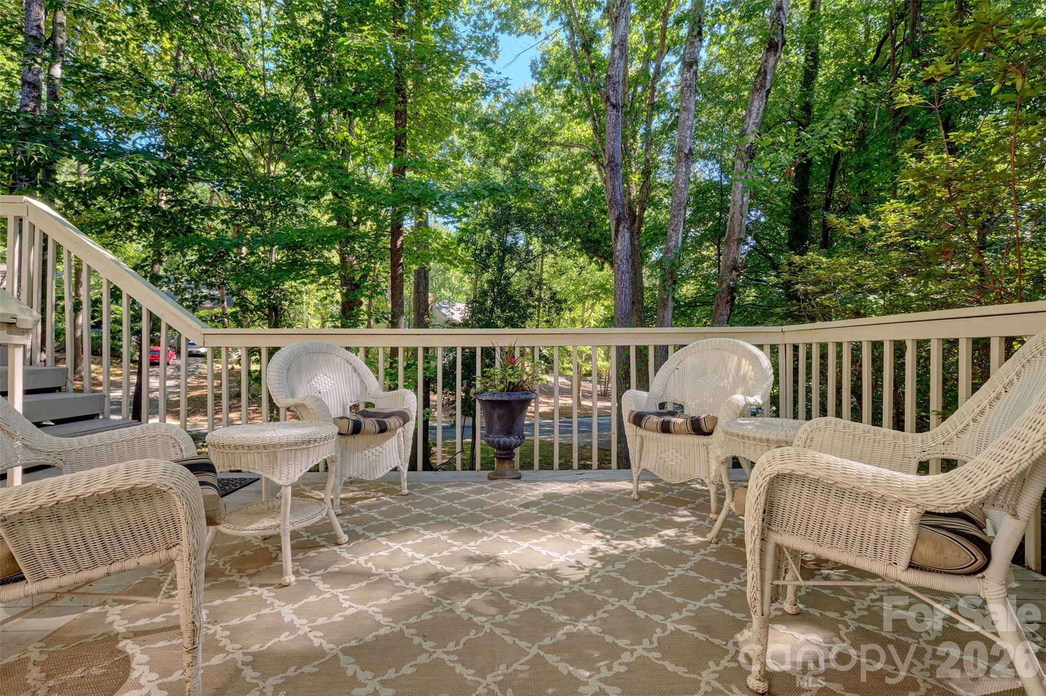 70 Honeysuckle Woods Property Photo 36