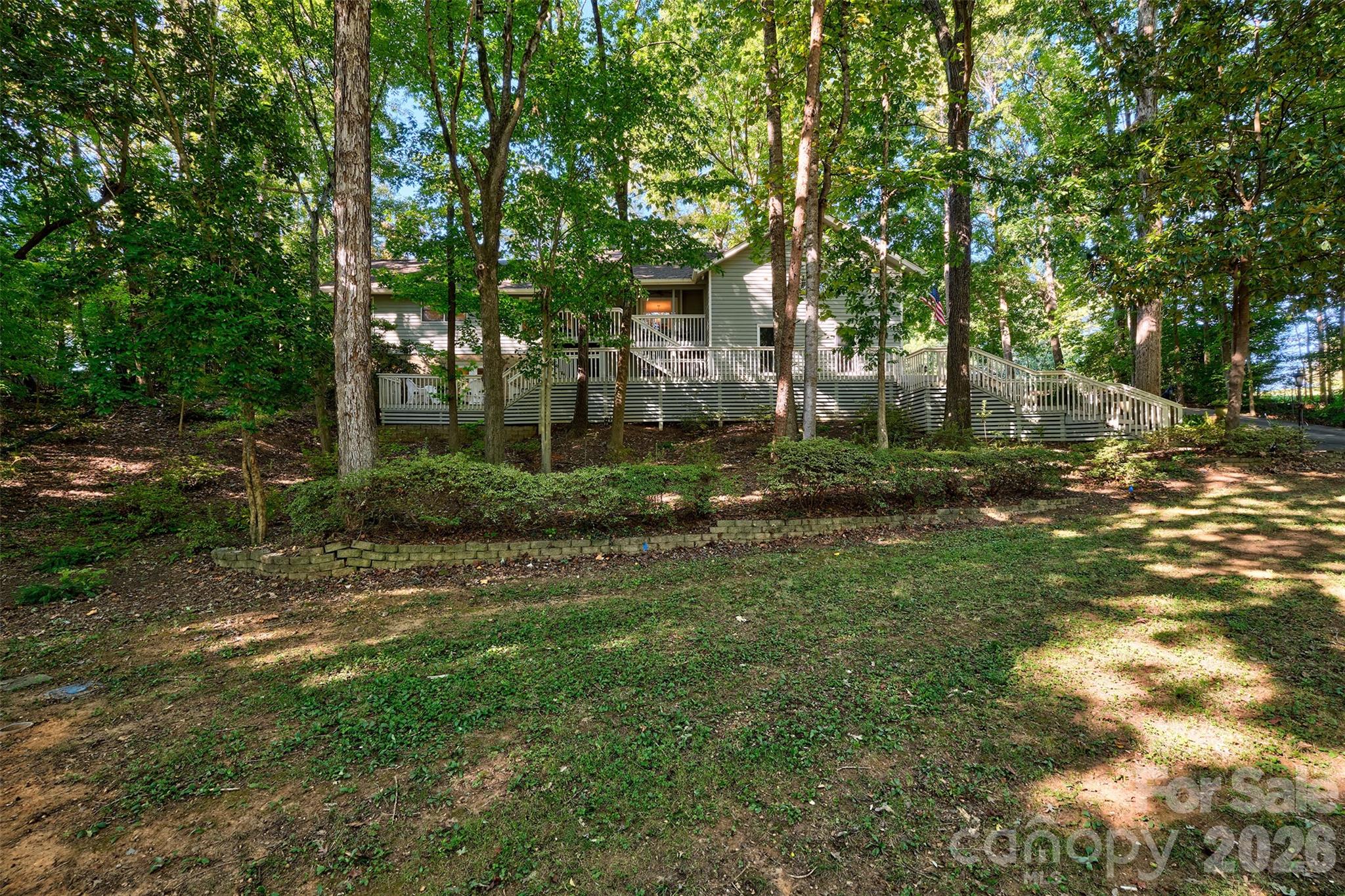 70 Honeysuckle Woods Property Photo 42