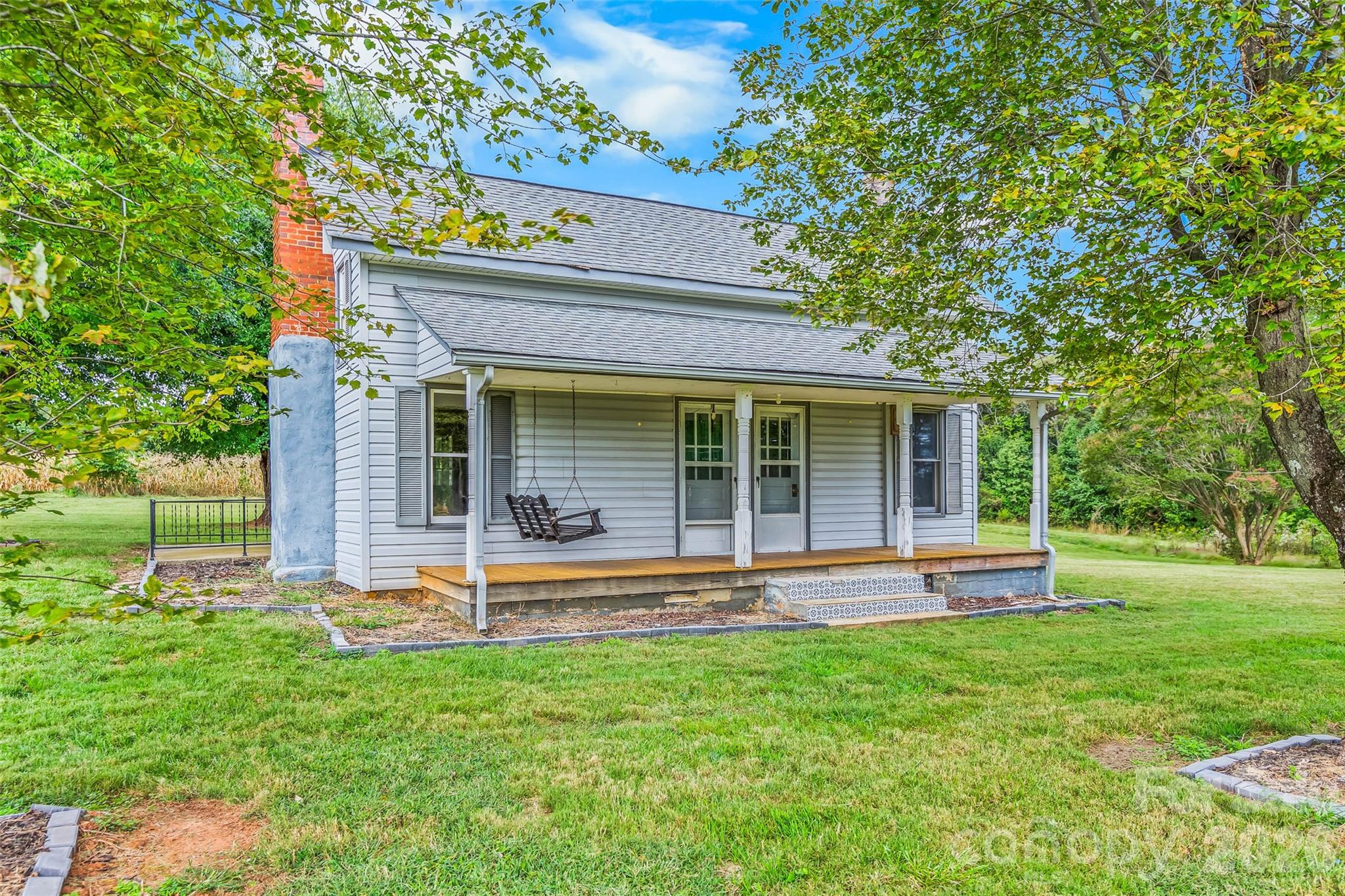 478 Randleman Road Property Photo 2