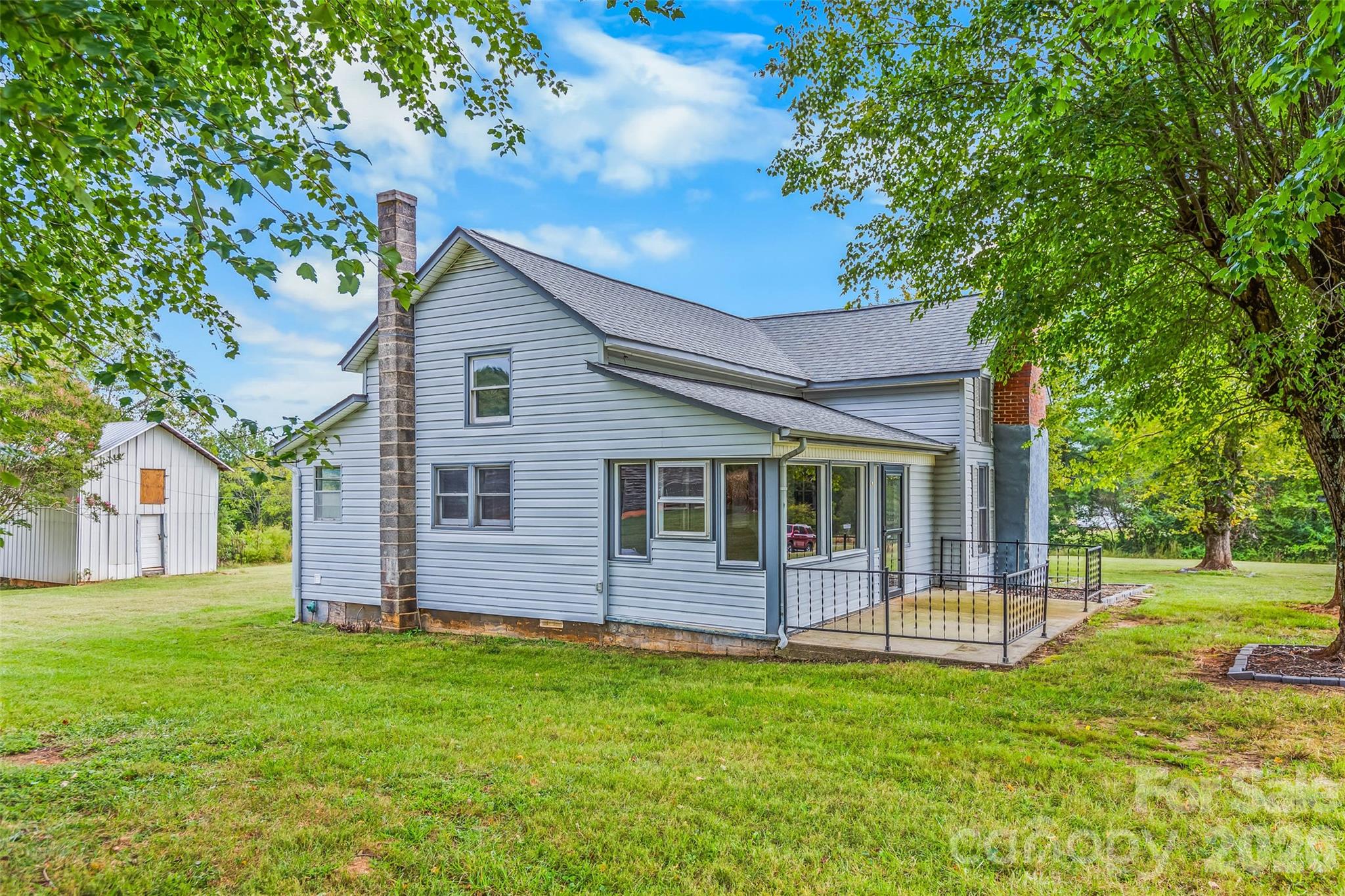 478 Randleman Road Property Photo 3