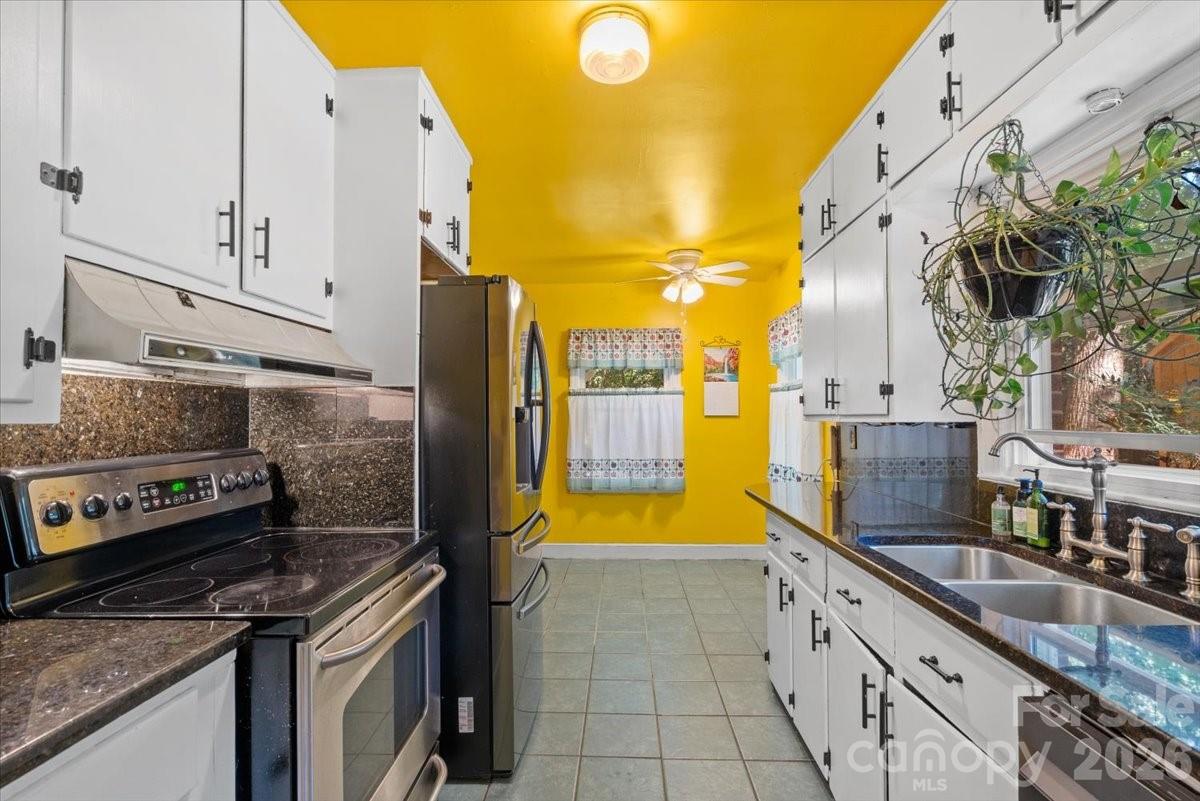 1720 Flynwood Drive Property Photo 14