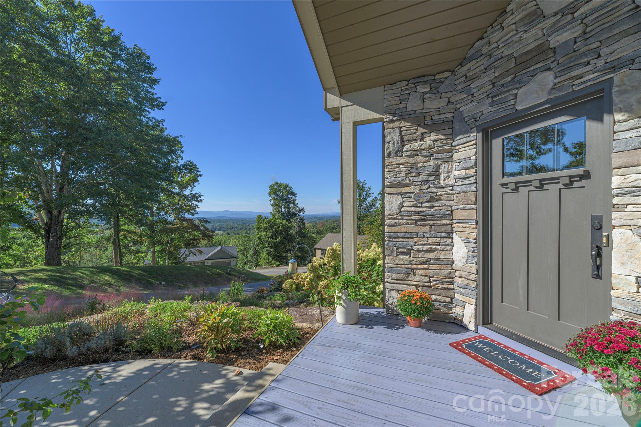 18 Herron View Lane Property Photo 4