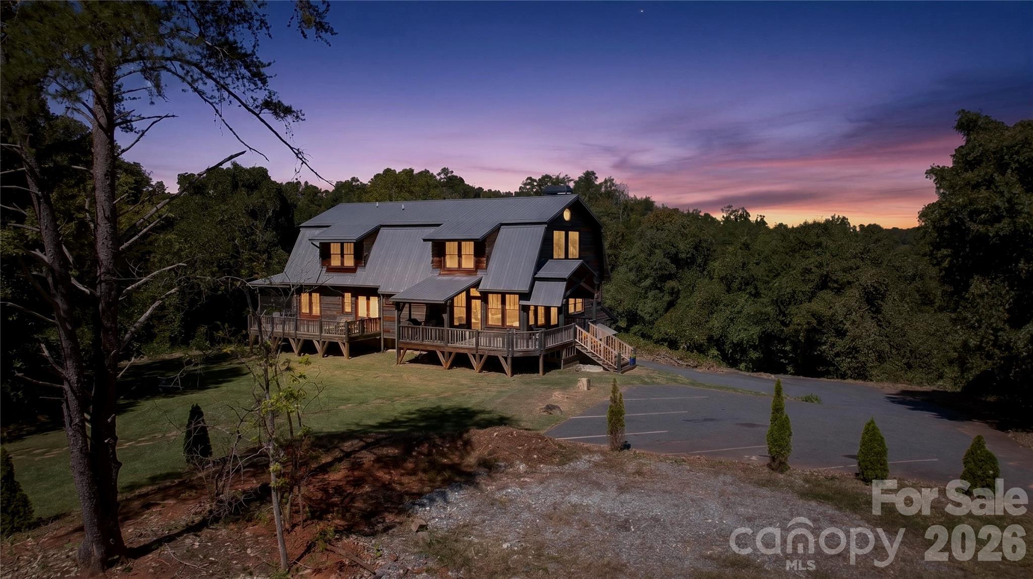 1582 Sandy Plains Road Property Photo 1