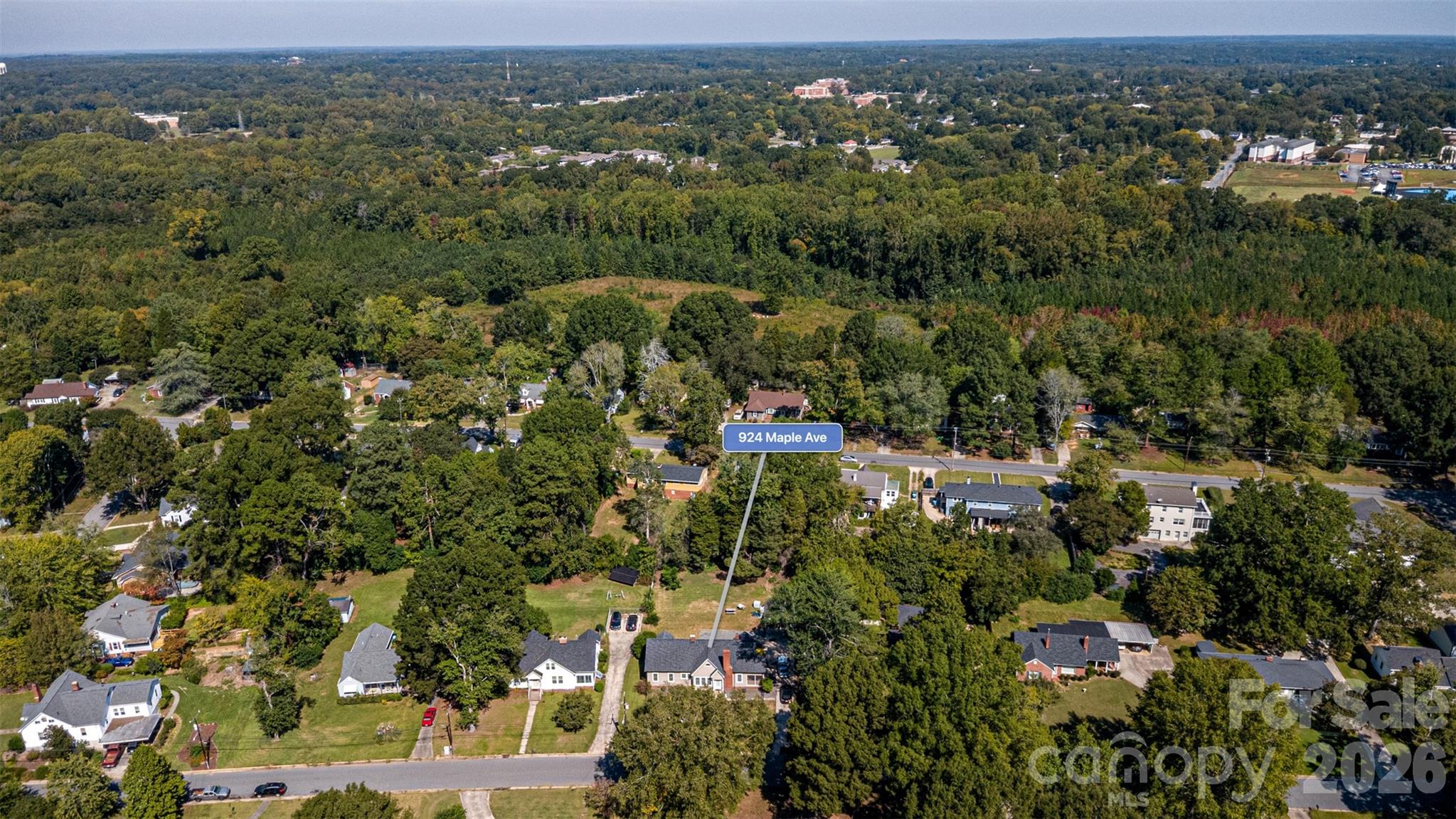 924 Maple Avenue Property Photo 7