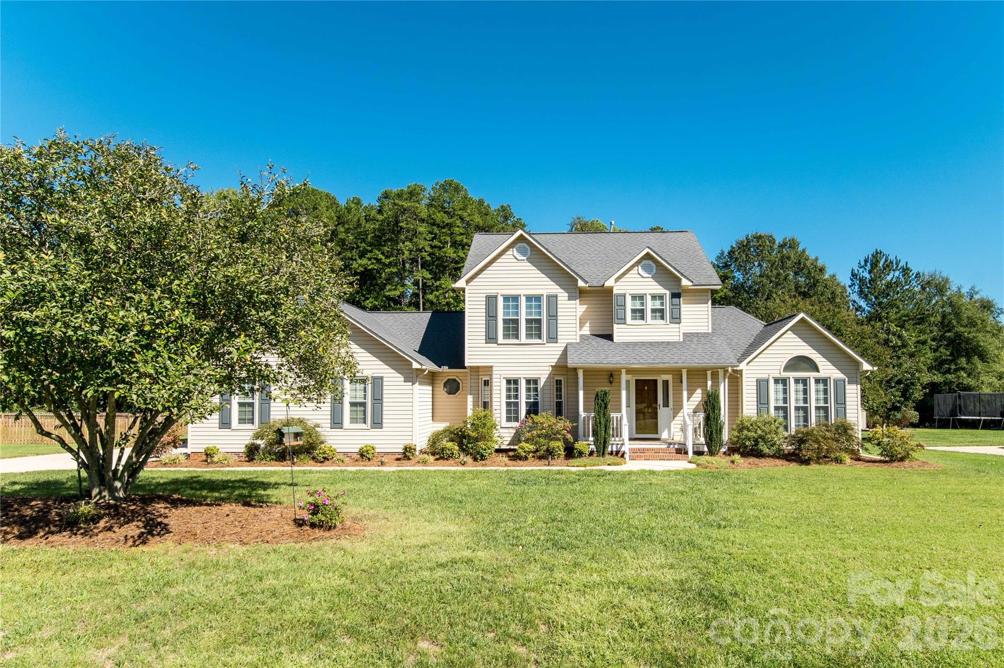 165 Scott Trace Property Photo 1