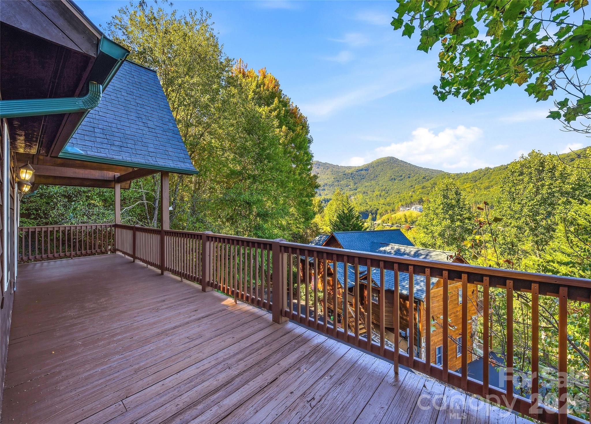 144 Appalachian Trail Property Photo 3