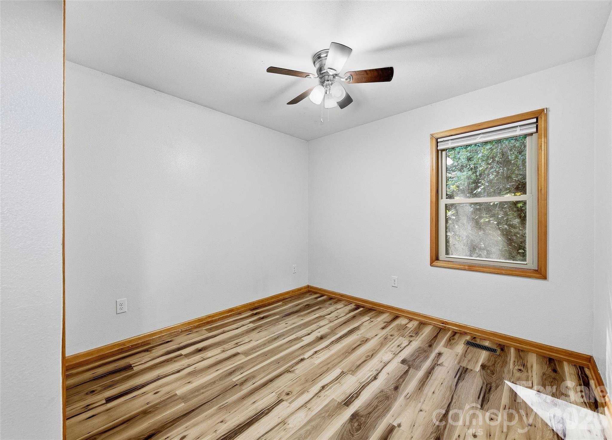 144 Appalachian Trail Property Photo 15