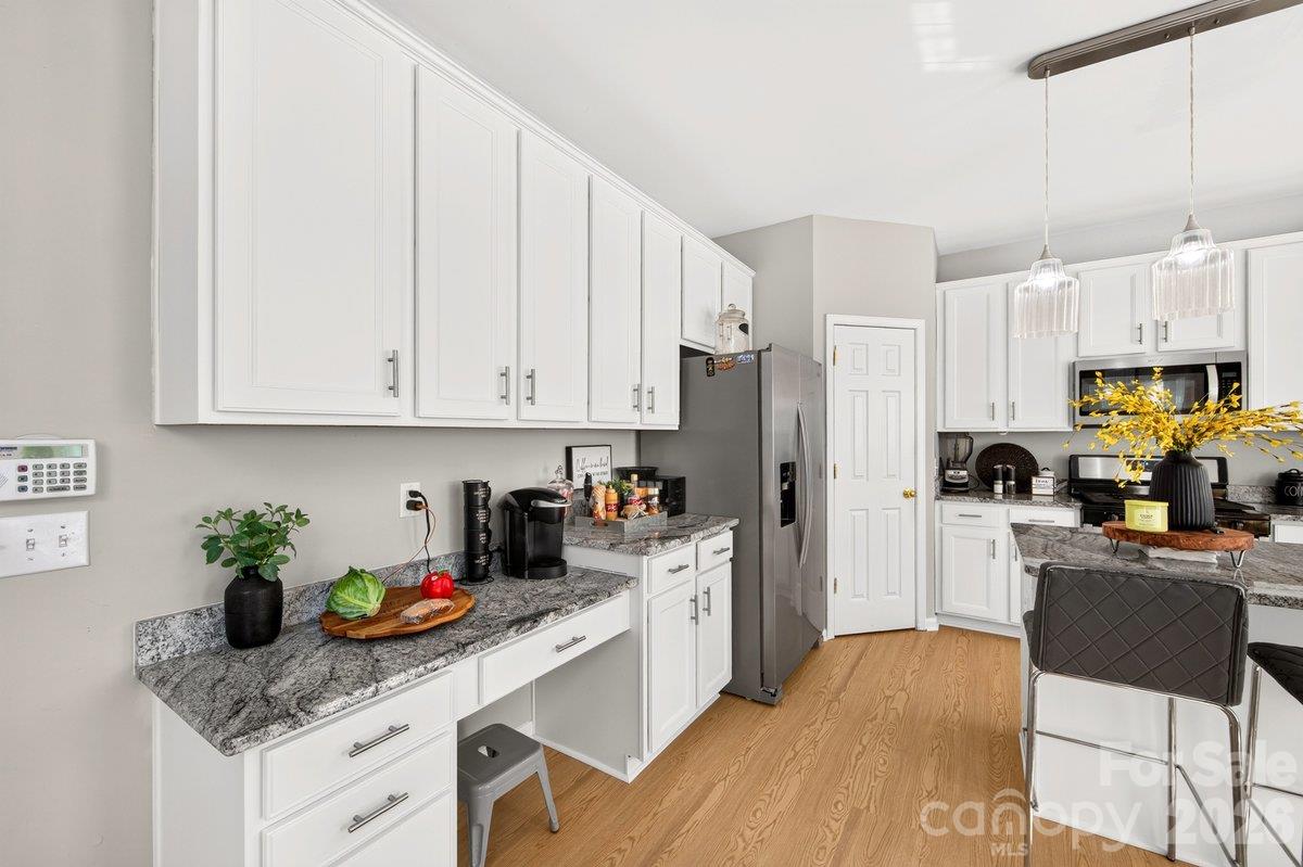 10536 Adlin Avenue Property Photo 13